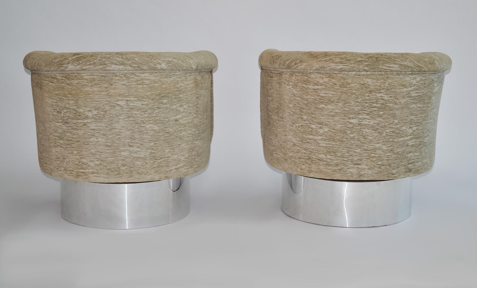 American Pair of Swivel Lounge Chairs by Leon Rosen for Pace Collection, 1970's