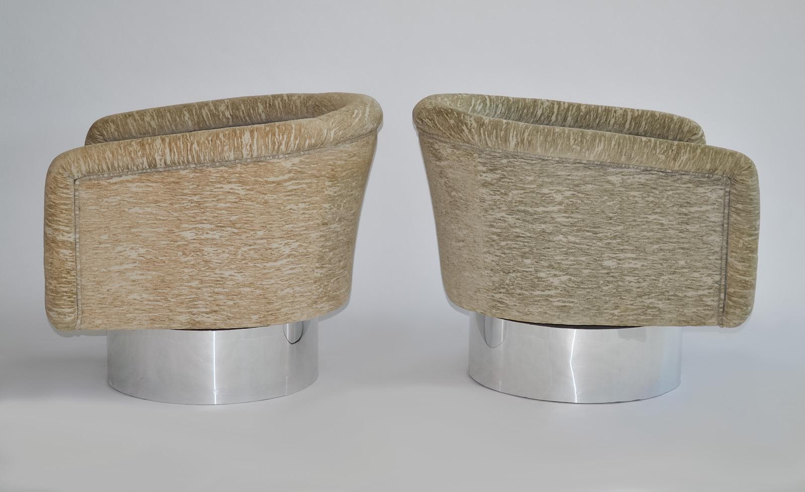 Pair of Swivel Lounge Chairs by Leon Rosen for Pace Collection, 1970's In Good Condition In Fort Lauderdale, FL
