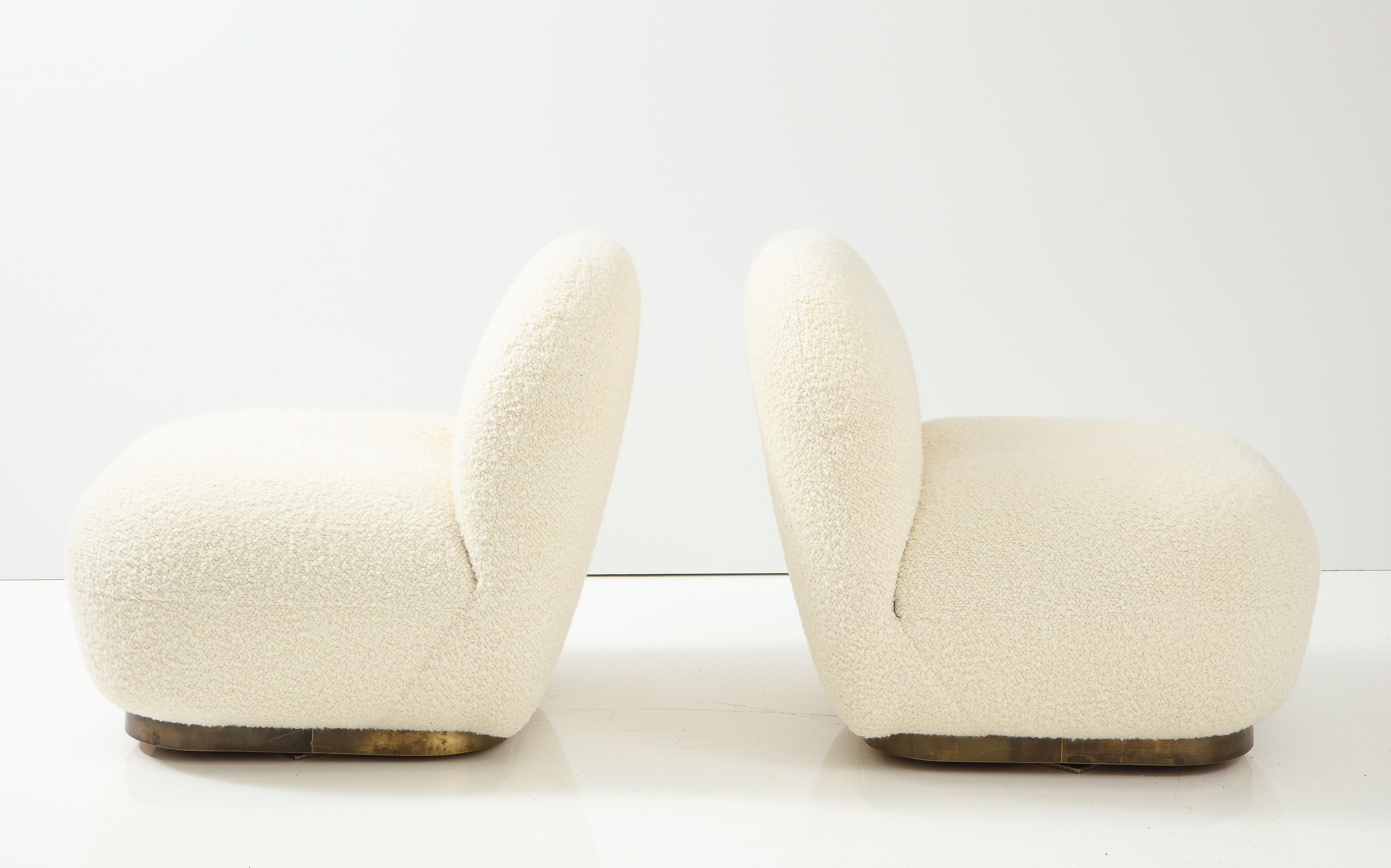 Pair of Swivel Slipper Lounge Chairs in Ivory Boucle and Brass Base, Italy, 2022 3