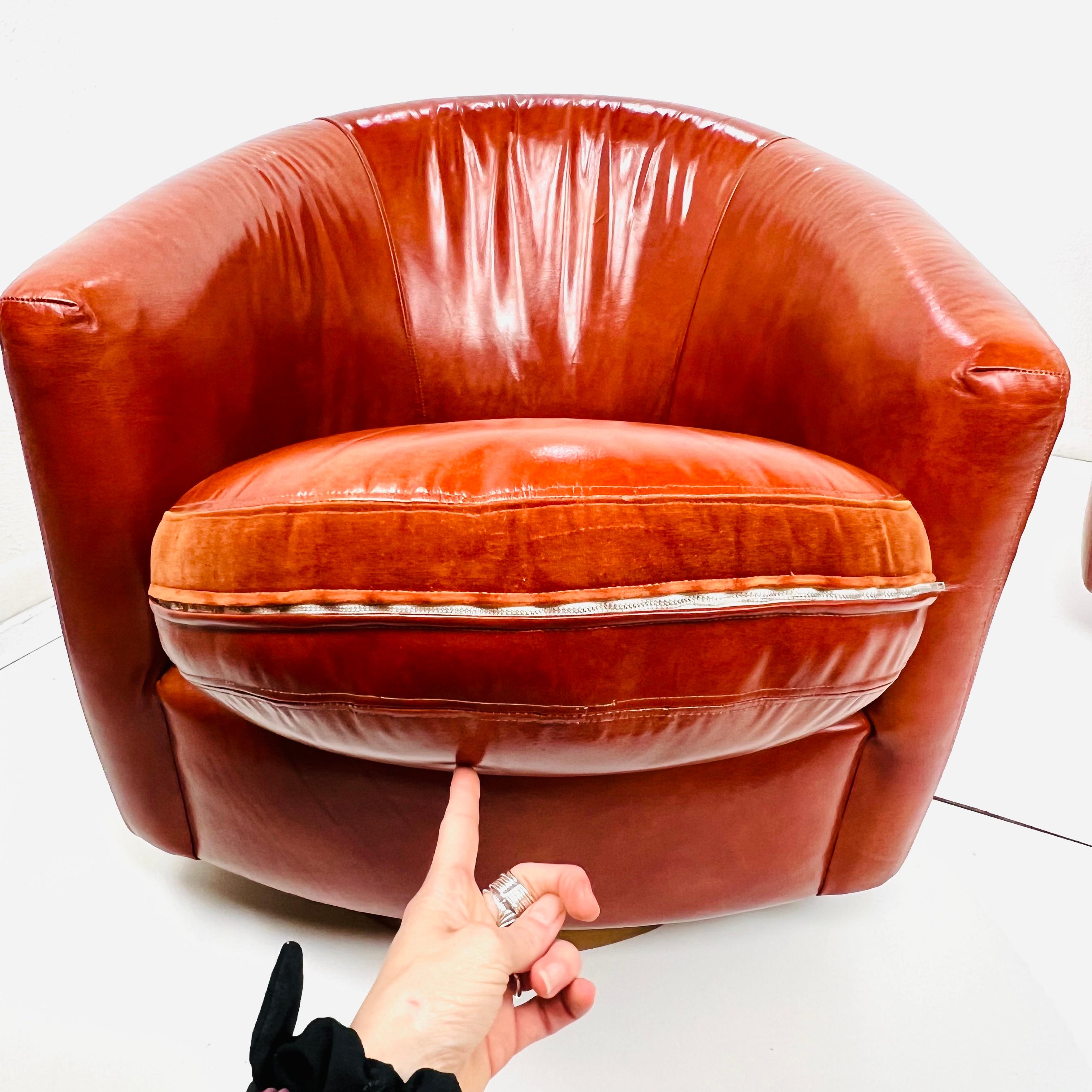 Pair of Swivel Tilt Tub Chairs by Milo Baughman for Thayer Coggin 11