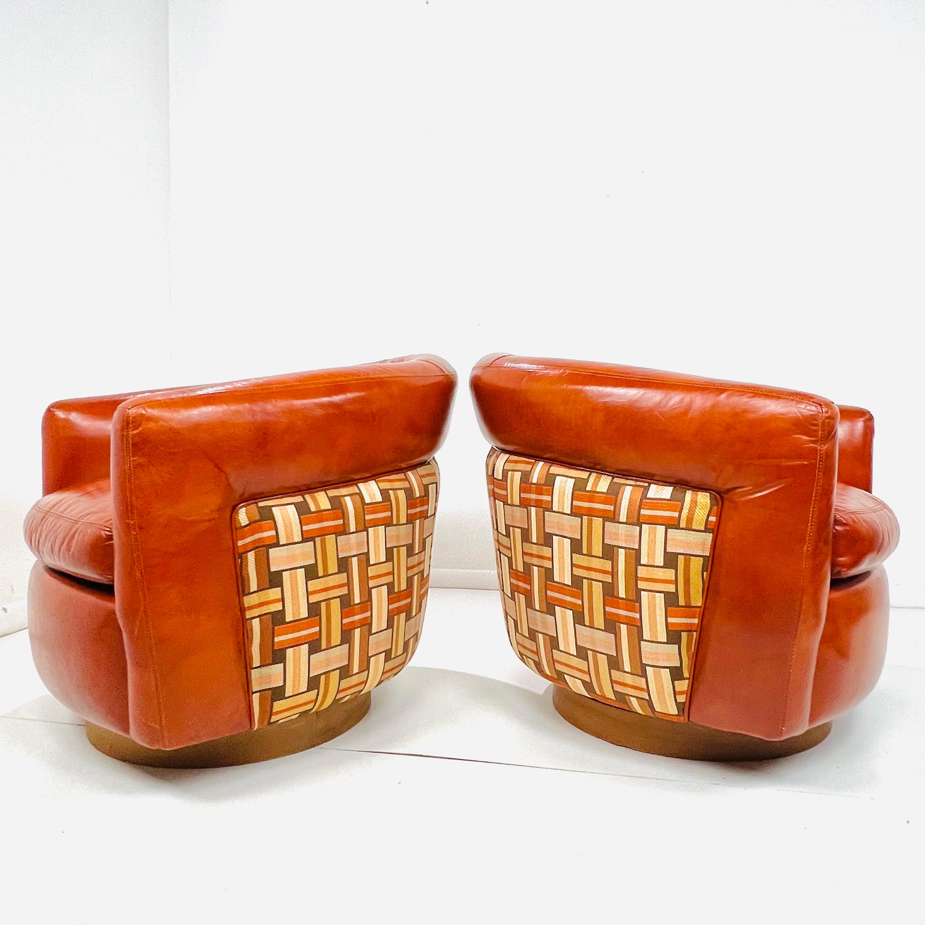 North American Pair of Swivel Tilt Tub Chairs by Milo Baughman for Thayer Coggin