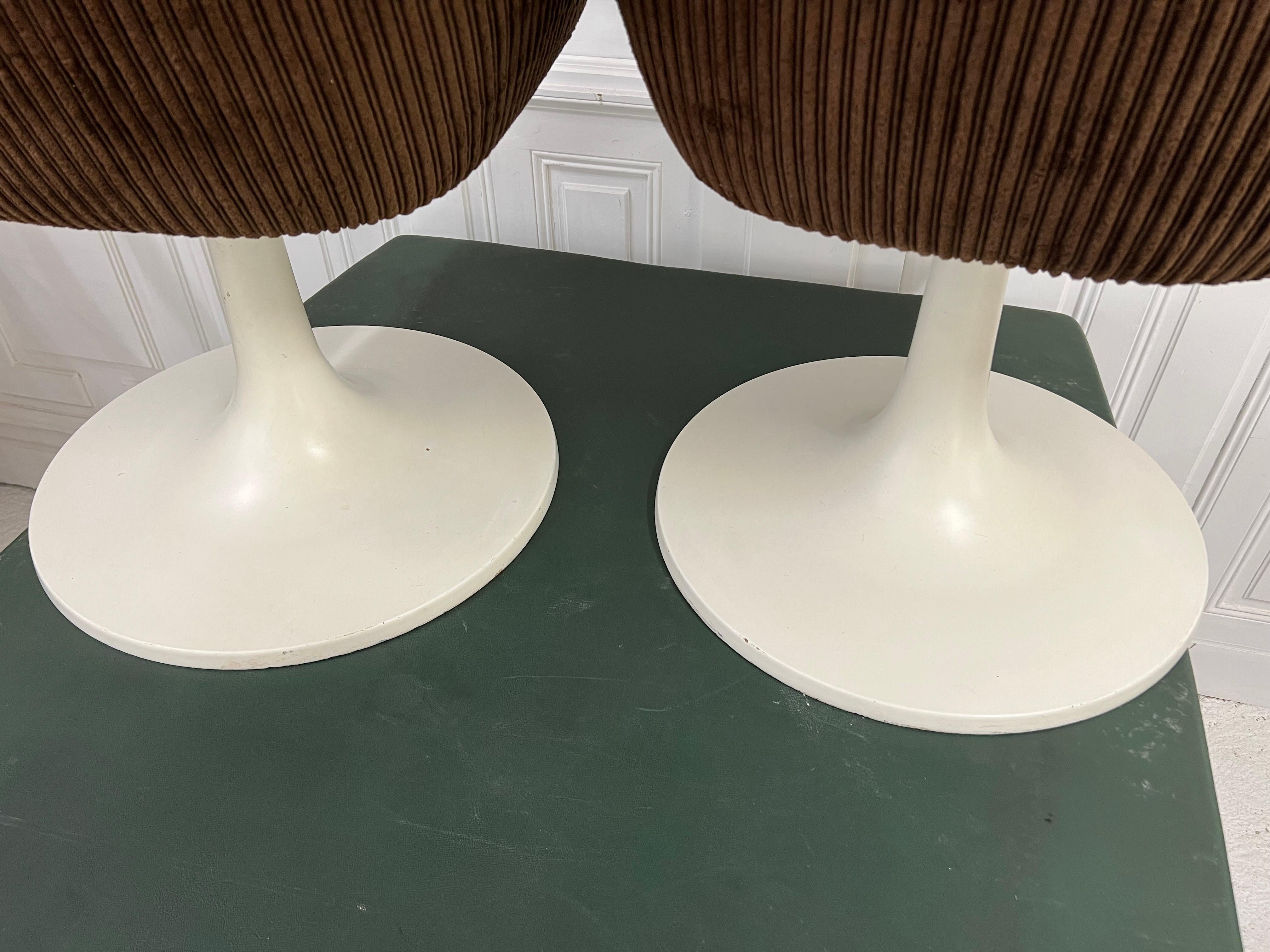 20th Century Pair of Swivel Tulip chairs , 1970’s France 