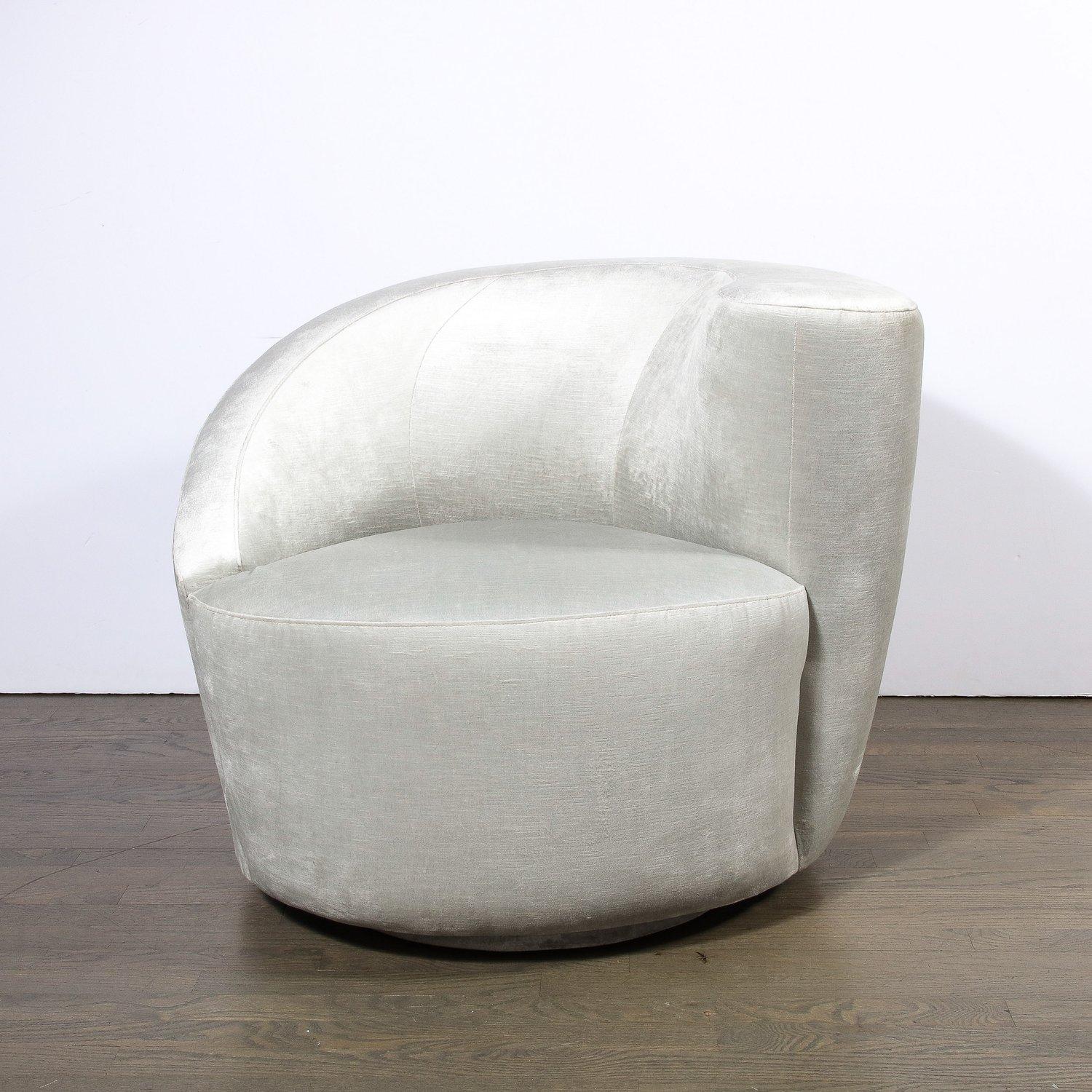 Paire de chaises pivotantes « Nautilus » de Vladimir Kagan en platine fumé en vente 3
