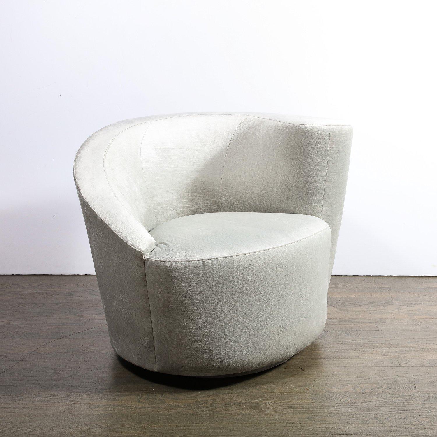 Ébénisé Paire de chaises pivotantes « Nautilus » de Vladimir Kagan en platine fumé en vente