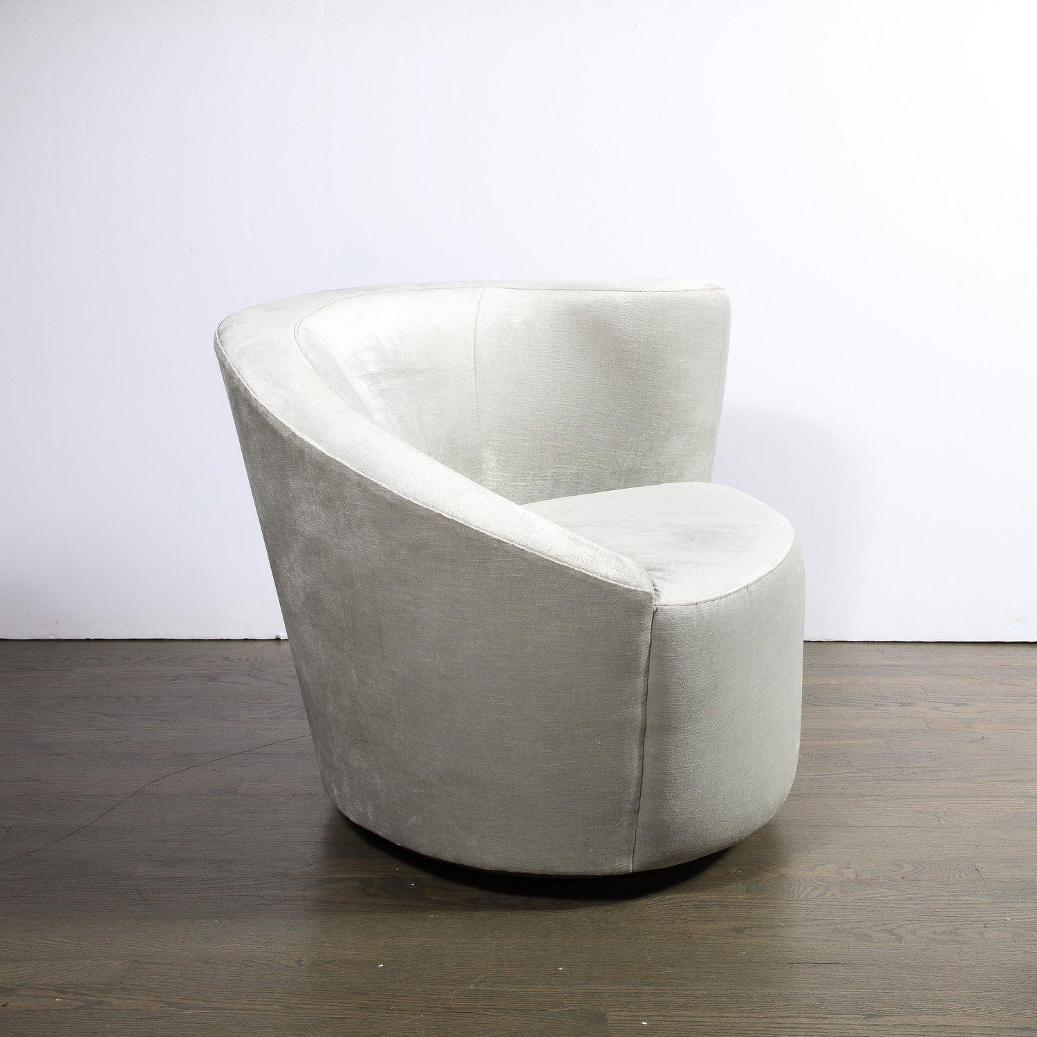 Paire de chaises pivotantes « Nautilus » de Vladimir Kagan en platine fumé Excellent état - En vente à New York, NY