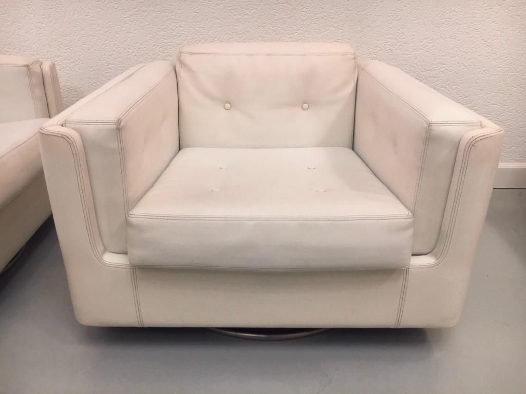 Mid-20th Century Pair of Swiveling White Faux Leather 