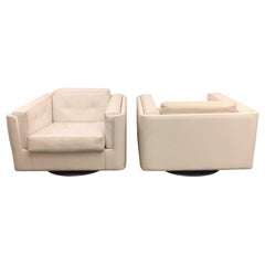 Pair of Swiveling White Faux Leather "Montenapo" Armchairs by Zanotta Italy 1965