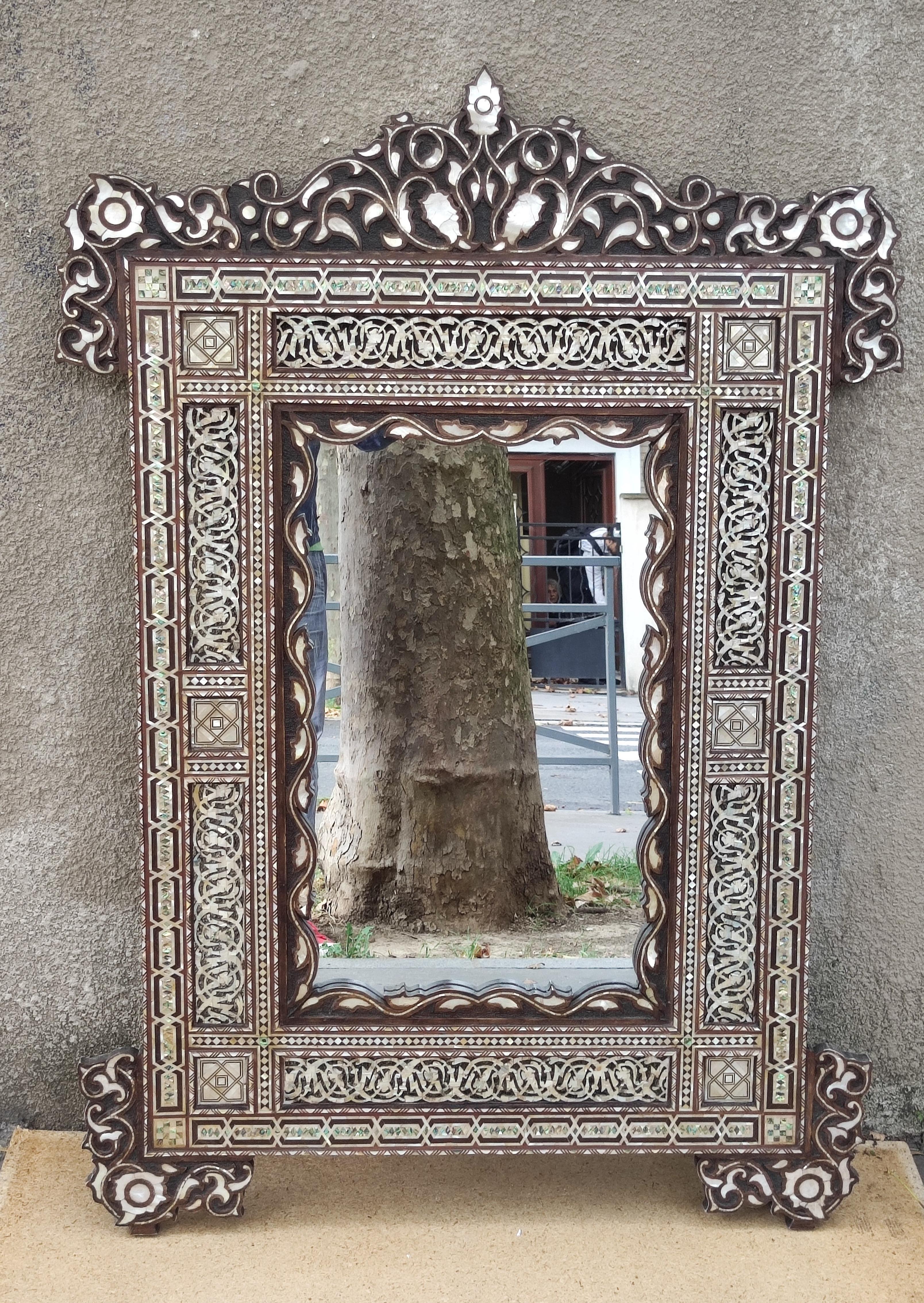 Pair of Syrian Mirrors in carved wood and inlays XIX° 7