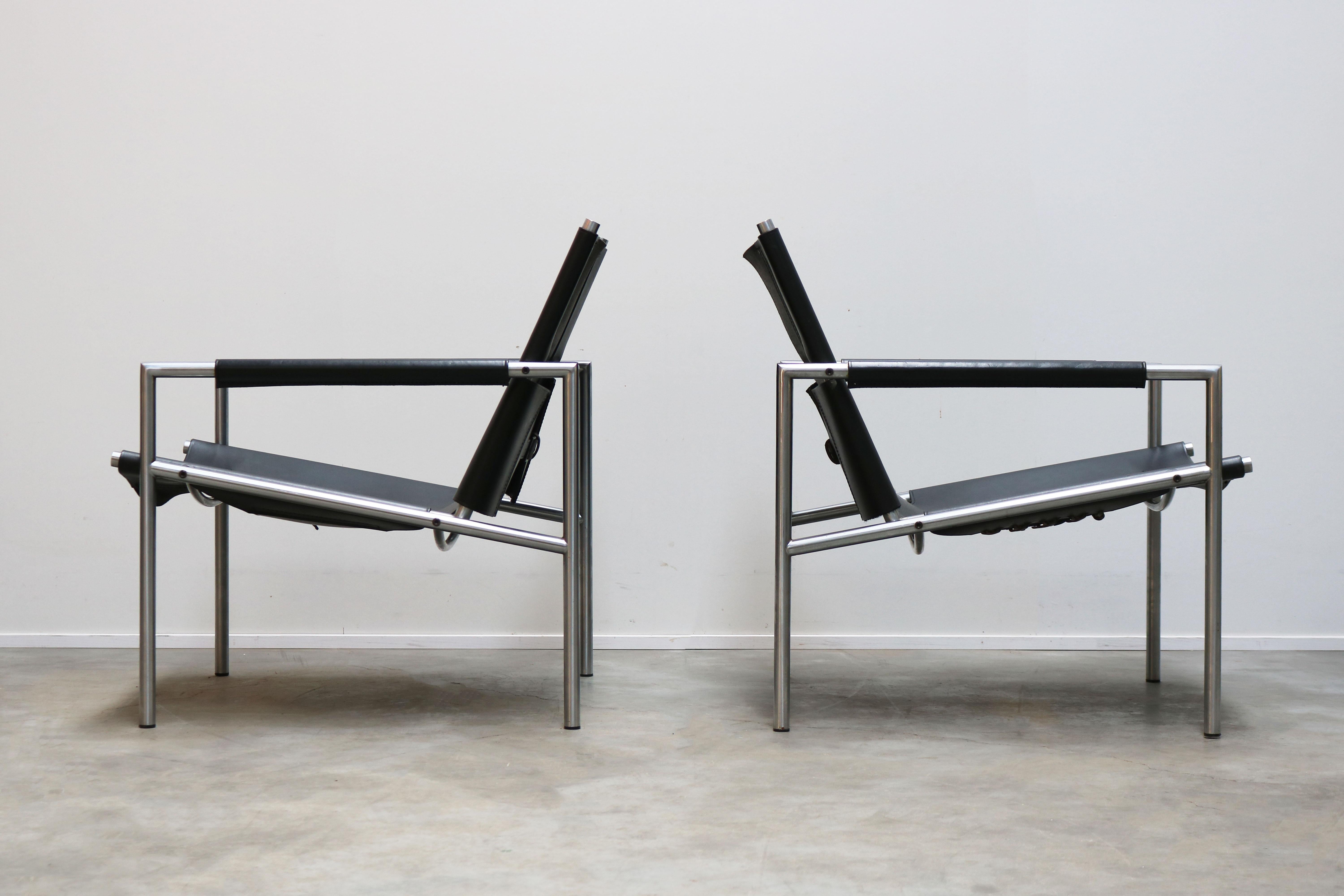 Pair of Lounge Chairs by Martin Visser for Spectrum Black Leather Chrome In Good Condition In Ijzendijke, NL