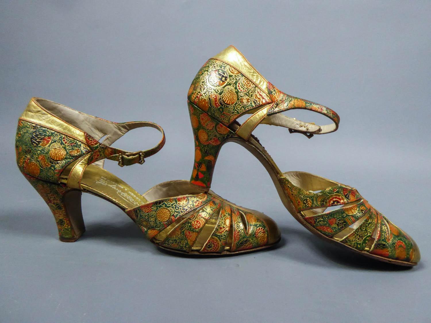 Pair of T-bar golden Salome shoes for the ball Circa 1930 2