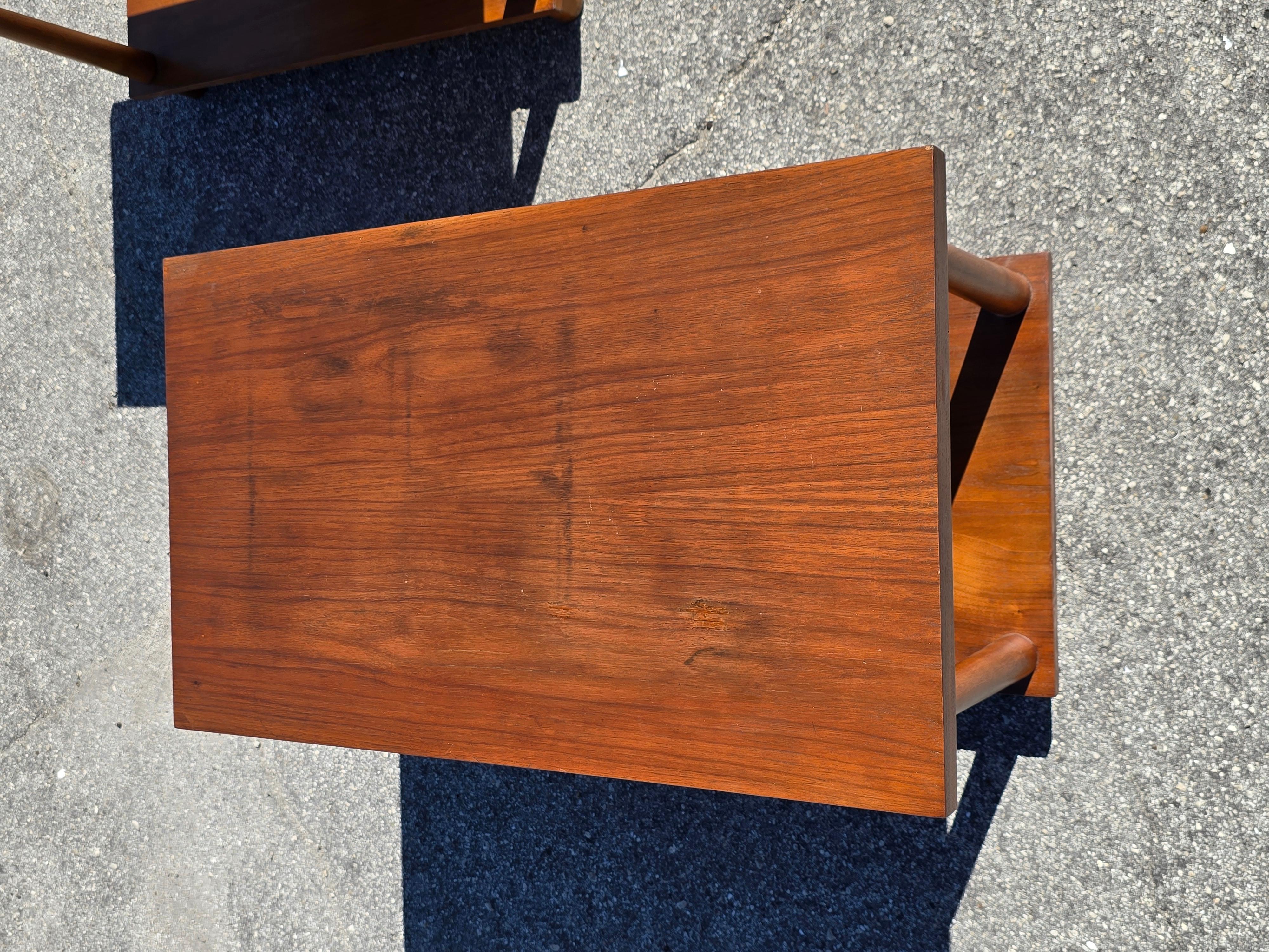 Wood Pair of T H Robsjohn Gibbings for Widdicomb Side End Tables Reverse Taper Leg For Sale