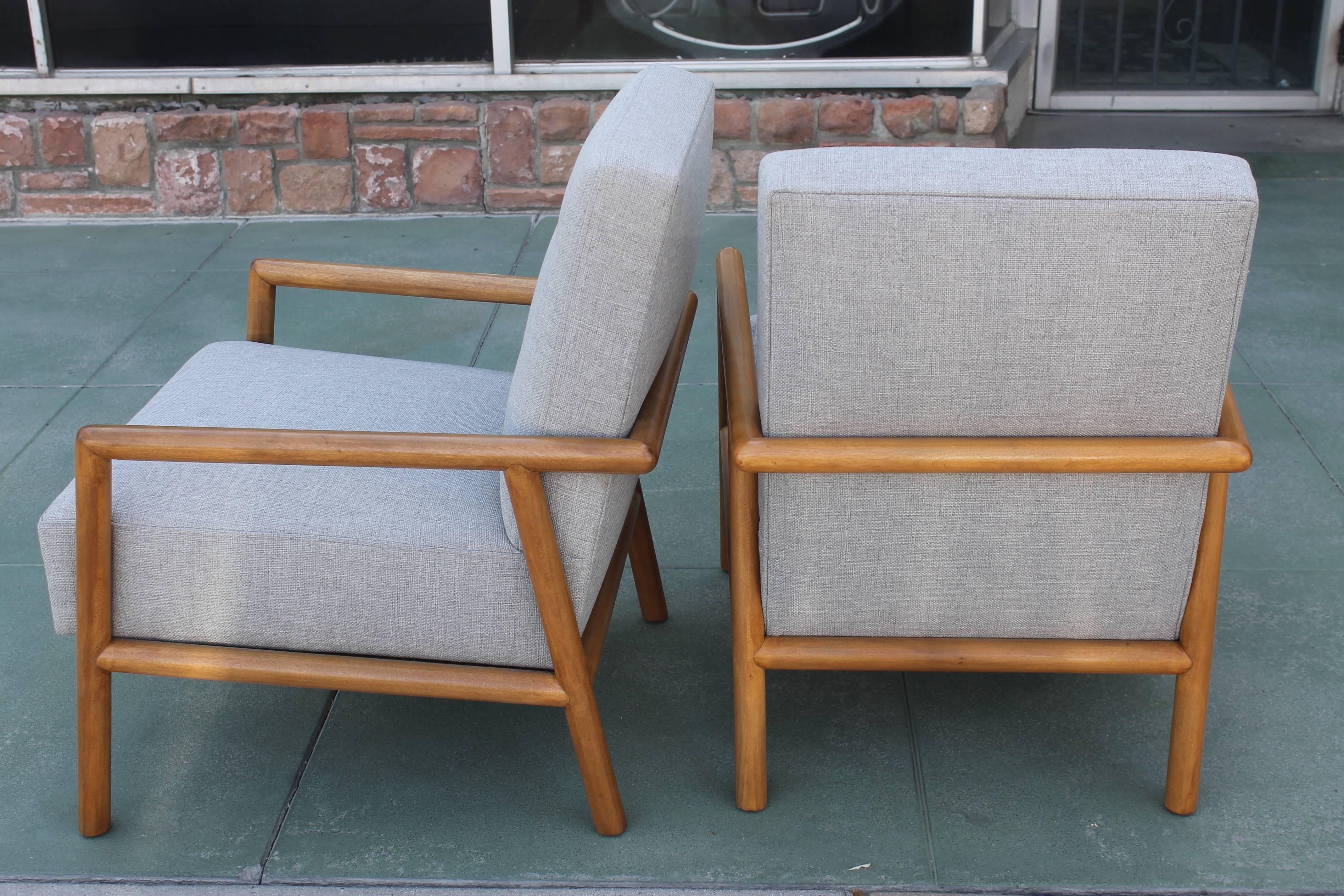 Pair of T. H. Robsjohn-Gibbings Lounge Chairs In Excellent Condition In Palm Springs, CA