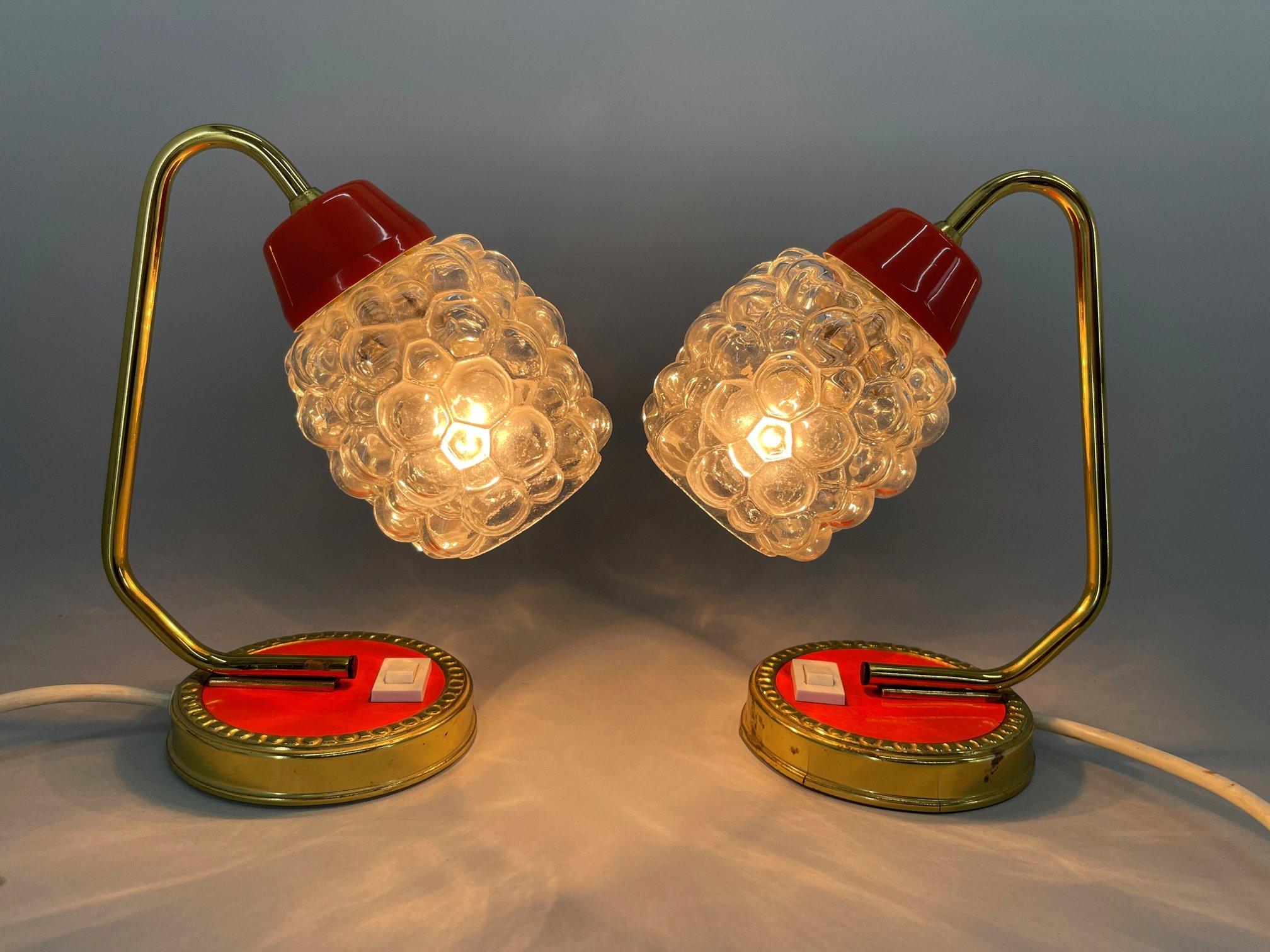 Ensemble de 2 lampes de table vintage réalisées dans le style d'Helena Tynell. Ampoule : 1 x E25-E27.