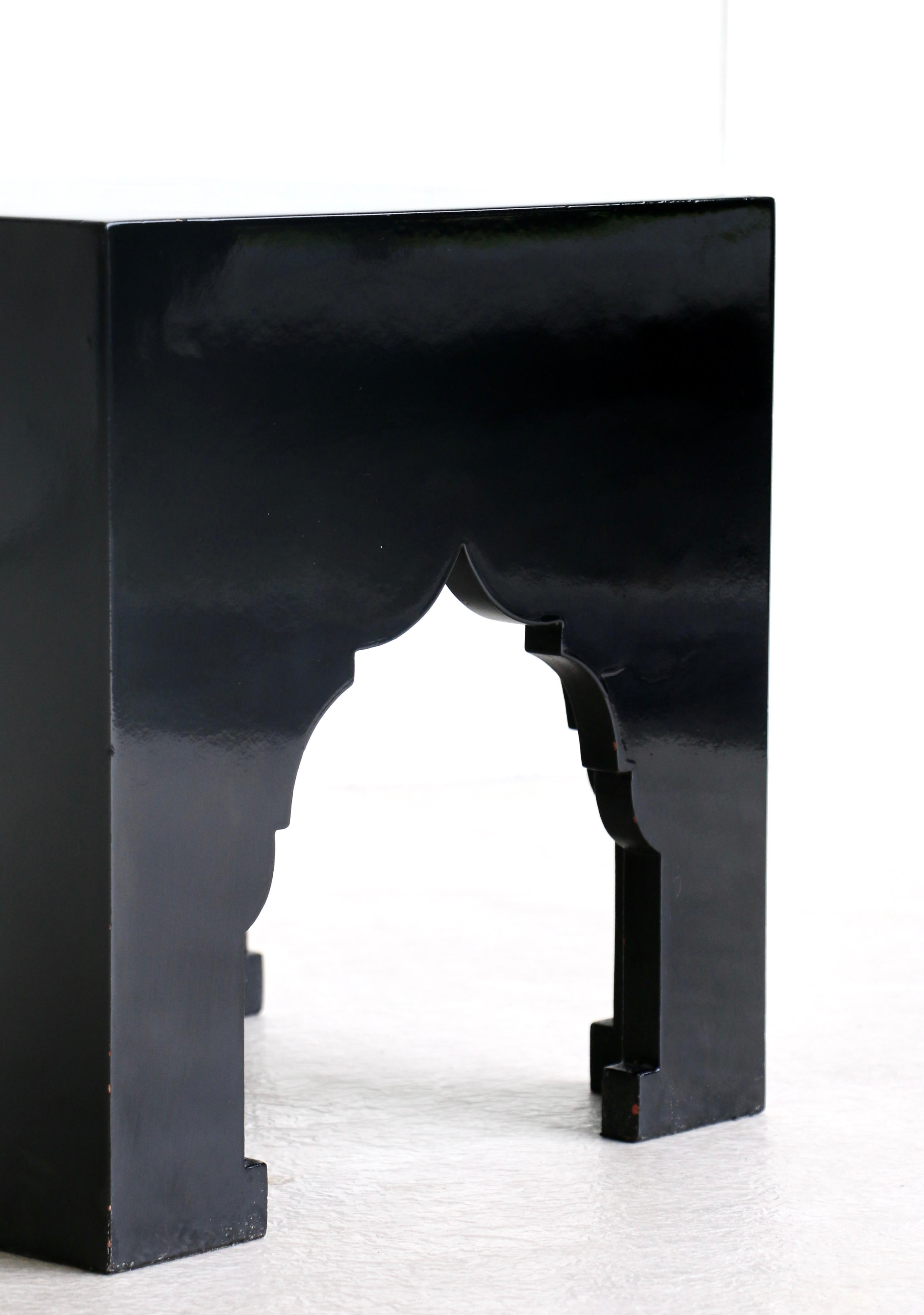 Pair of table in black lacquered oriental style For Sale 8