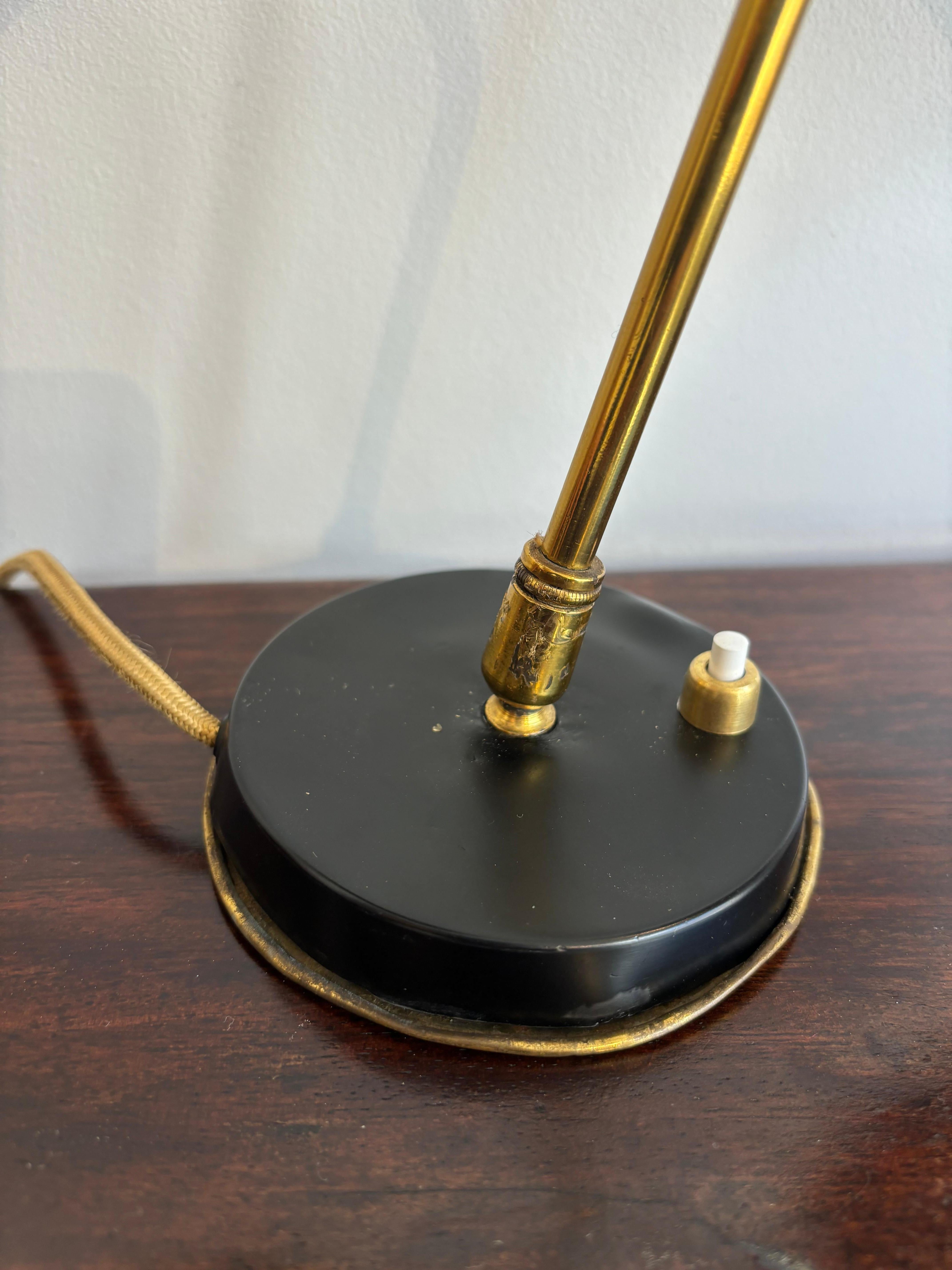 Pair of table lamp attributed to Gilardi and Barzaghi For Sale 11