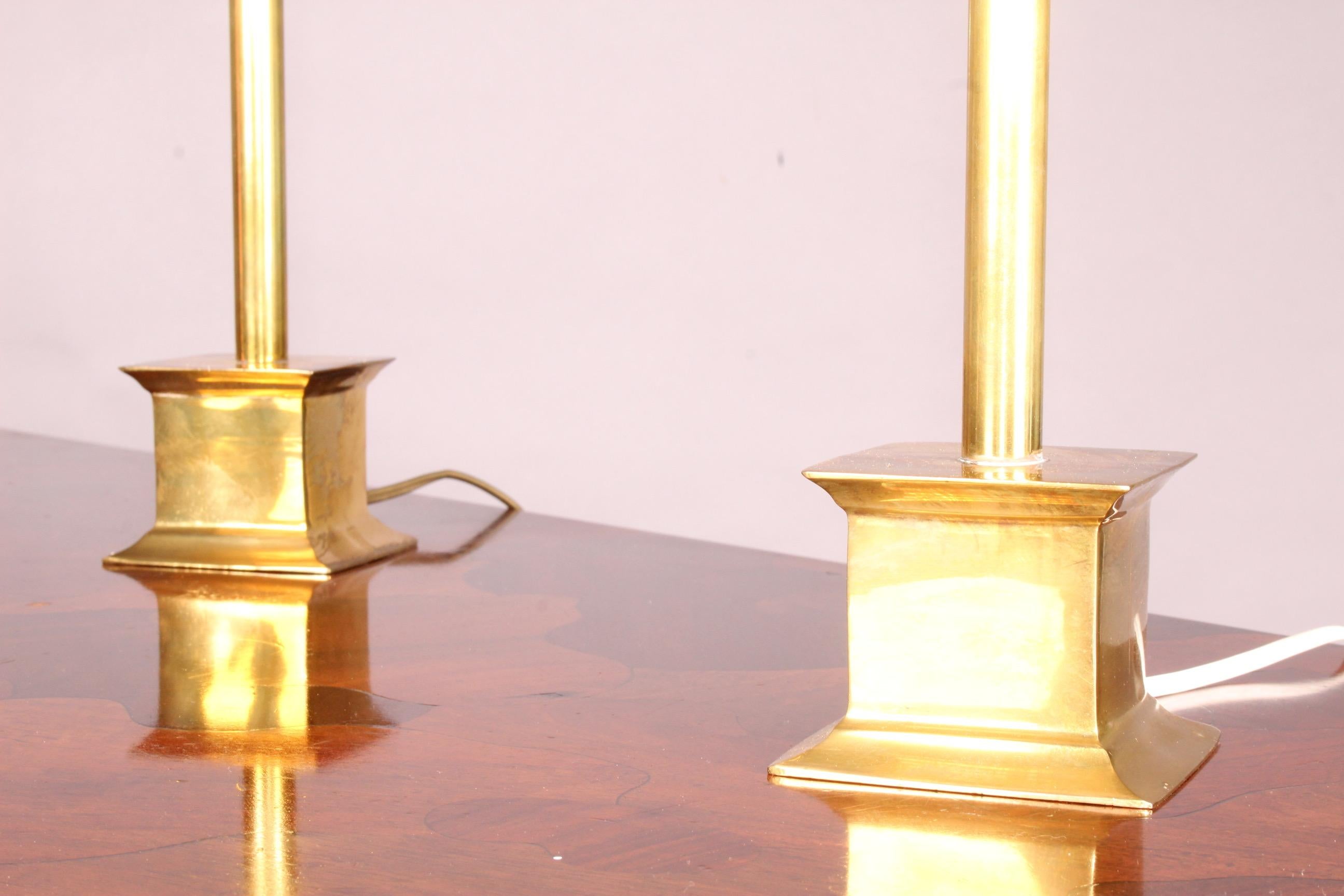 Pair of Table Lamp In Good Condition In grand Lancy, CH