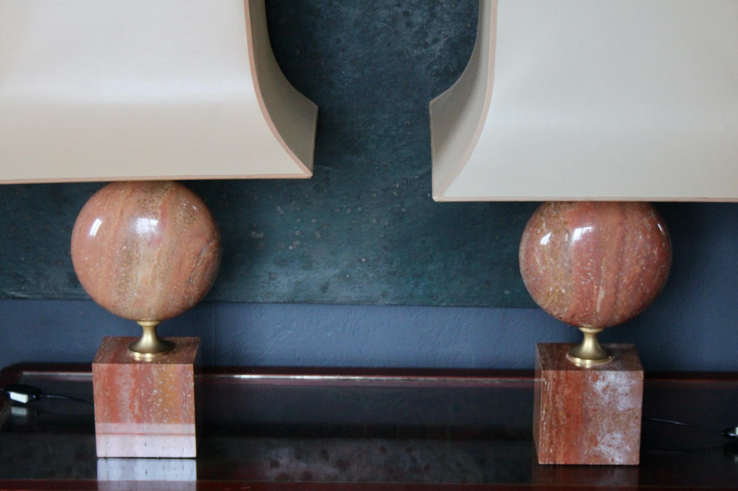 Pair of table Lamp in Red Travertine by Philippe Barbier For Sale 5