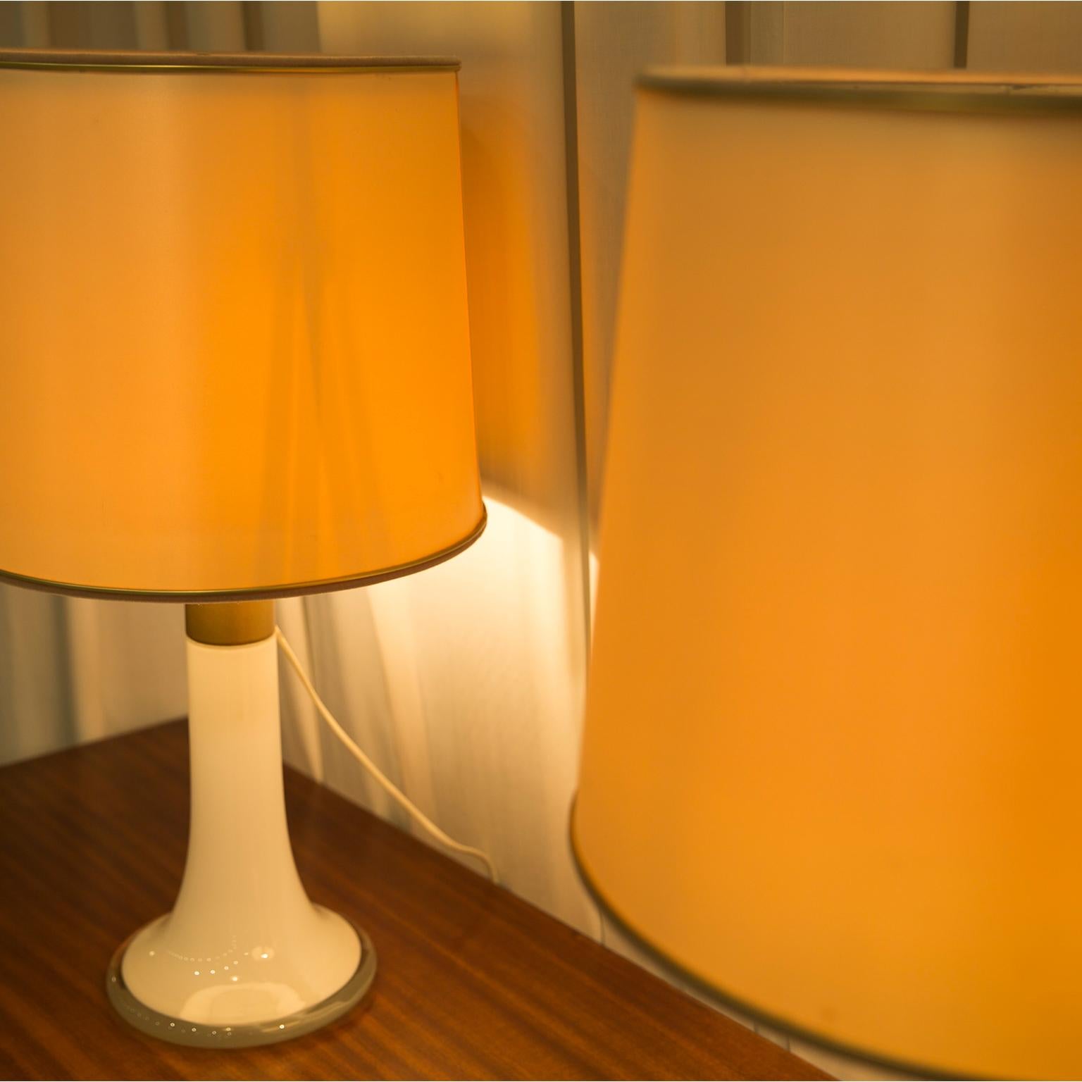 Pair of Table Lamp Model 46-017 by Lisa Johansson Pape for Stockmann Orno, 1950s In Good Condition In Brussels, BE