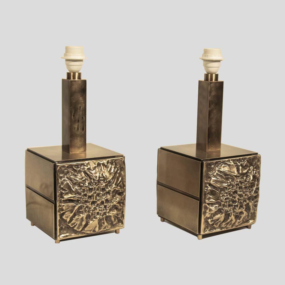 1960s Pair of Table Lamps Italian by Luciano Frigerio Bronze Cream Silk Shades In Good Condition In London, GB
