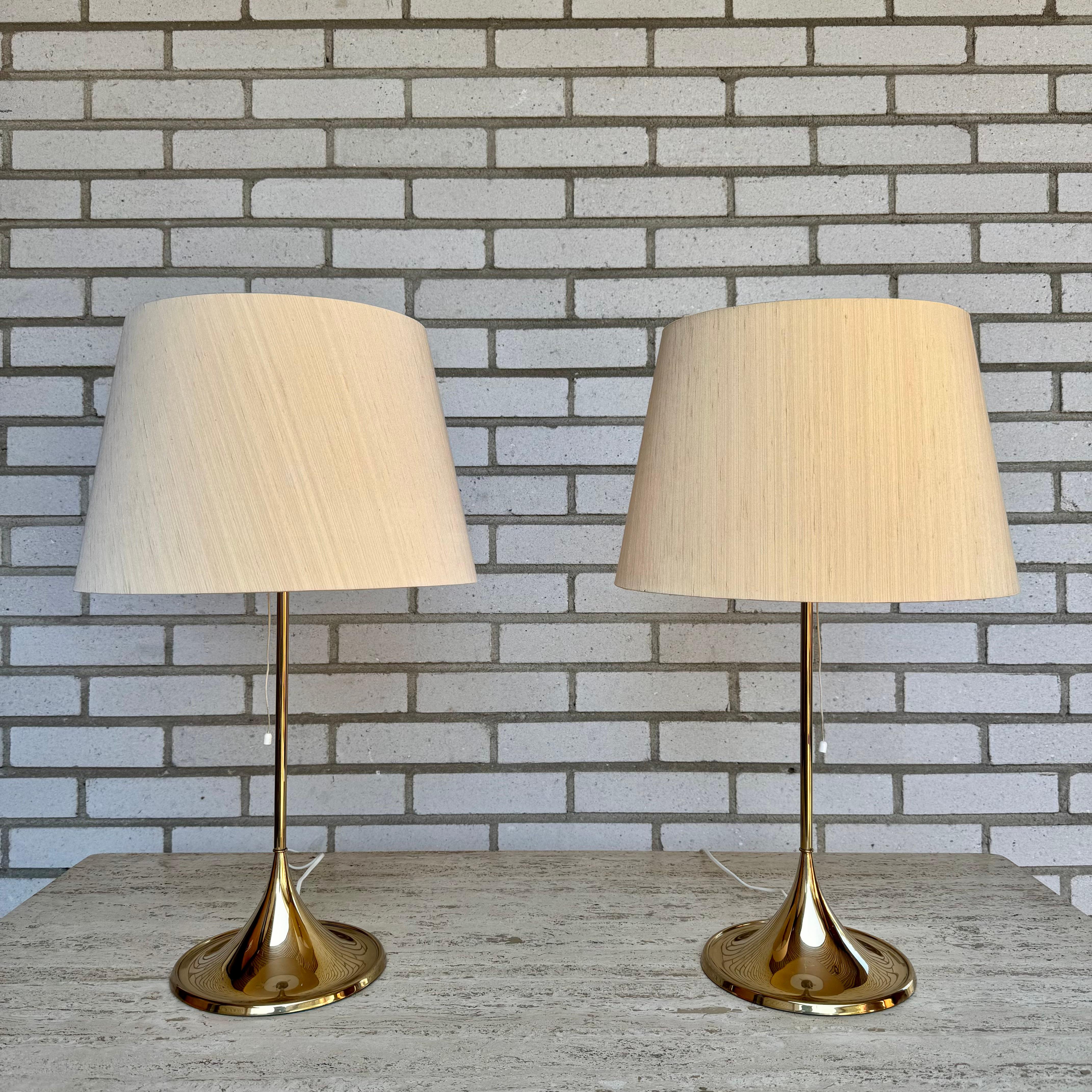 Scandinavian Modern Pair of table lamps B-024 by Alf Svensson and Yngvar sandström by Bergboms For Sale