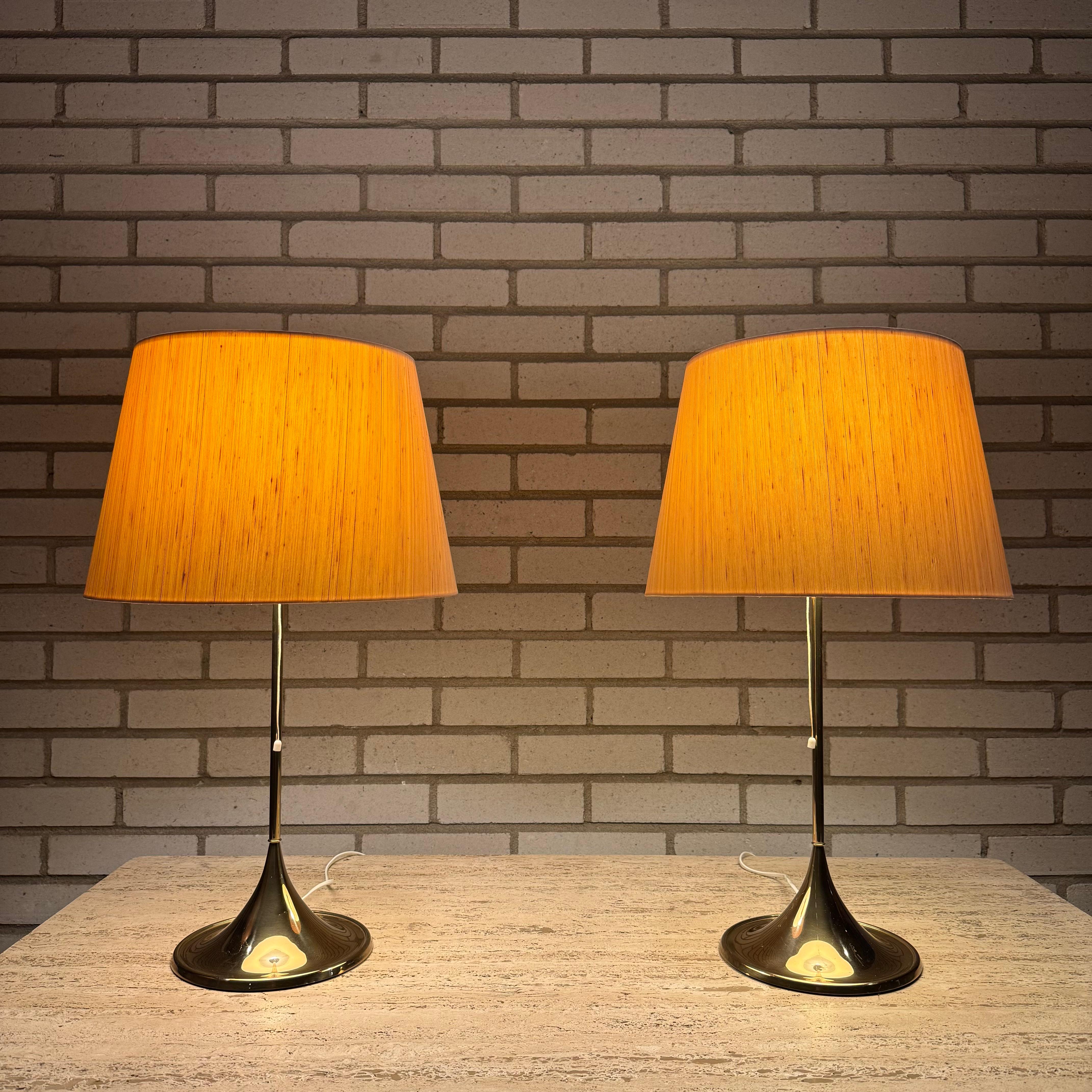 Swedish Pair of table lamps B-024 by Alf Svensson and Yngvar sandström by Bergboms For Sale