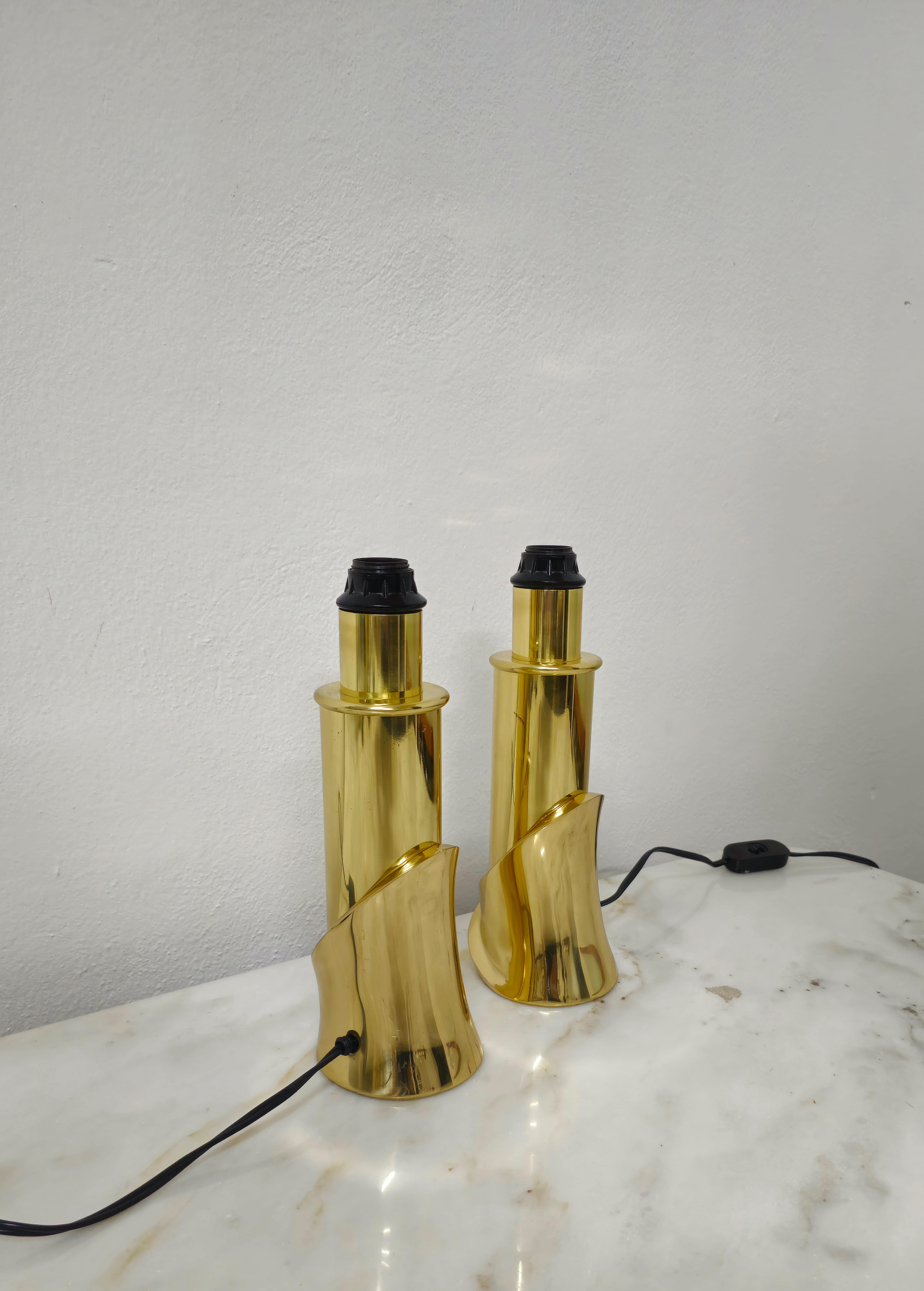 Pair of Table Lamps Bedside Lamps Brass Luciano Frigerio Italian Design 1970s  For Sale 5