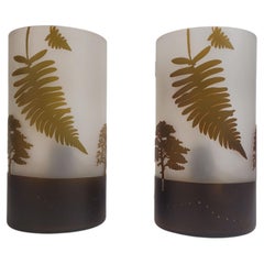 Pair of table lamps, bent and acid-etched glass, signed F.J., 70’s – France