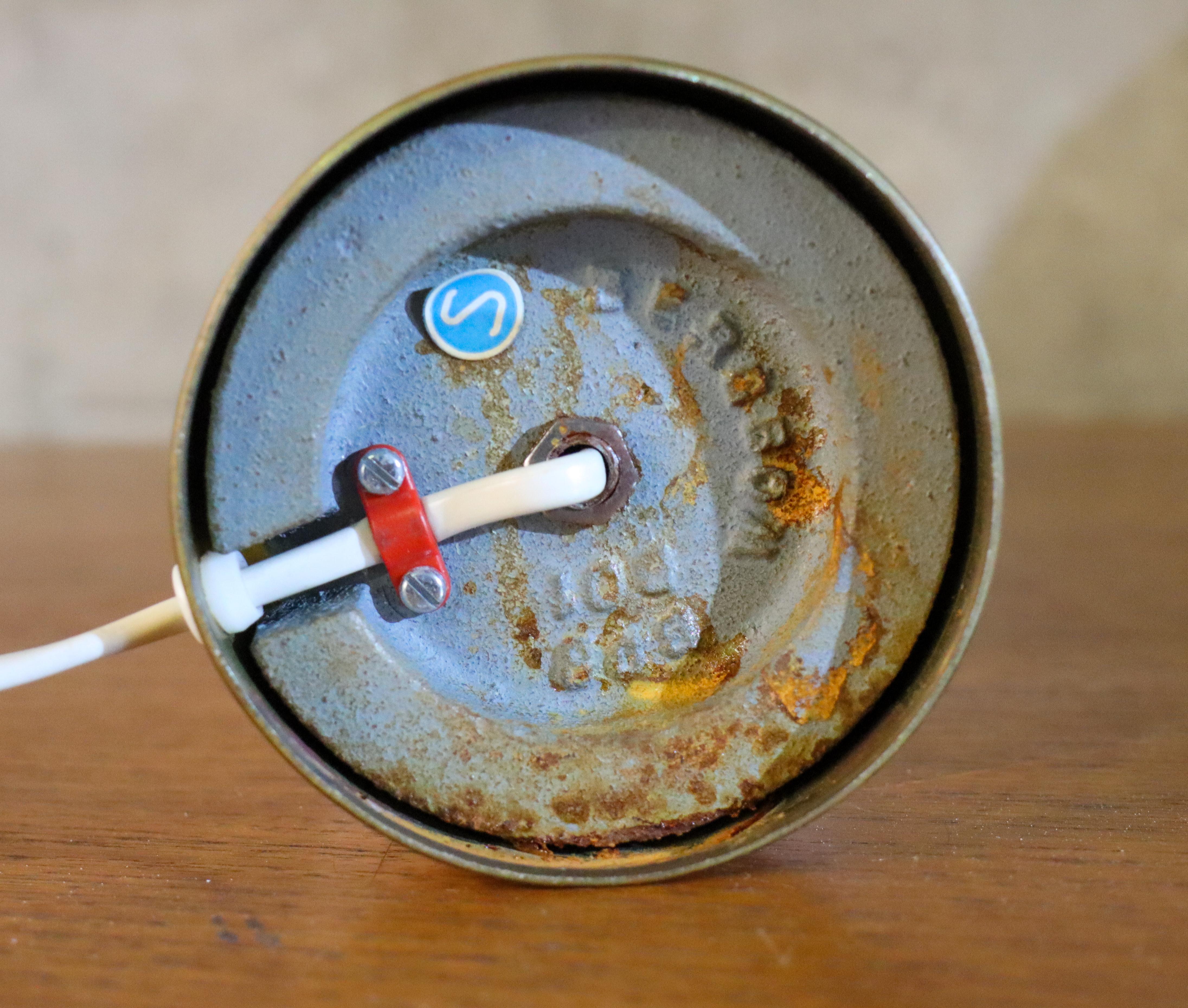 Paire de lampes de table, Bergboms Suède - Elegant verre blanc et laiton en vente 3