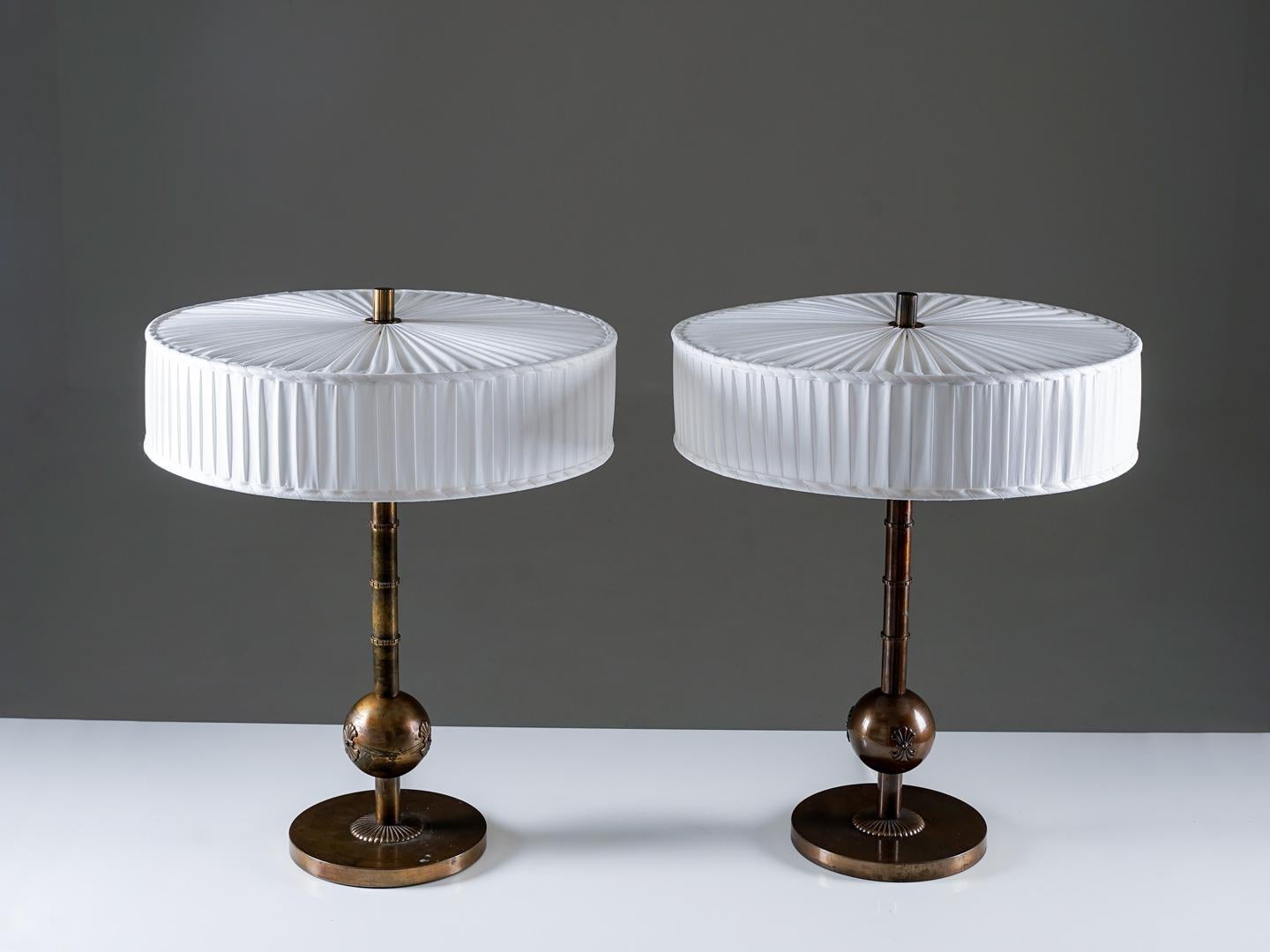 Pareja de lámparas de mesa de Böhlmarks, Suecia, años 30 Escandinavo moderno en venta