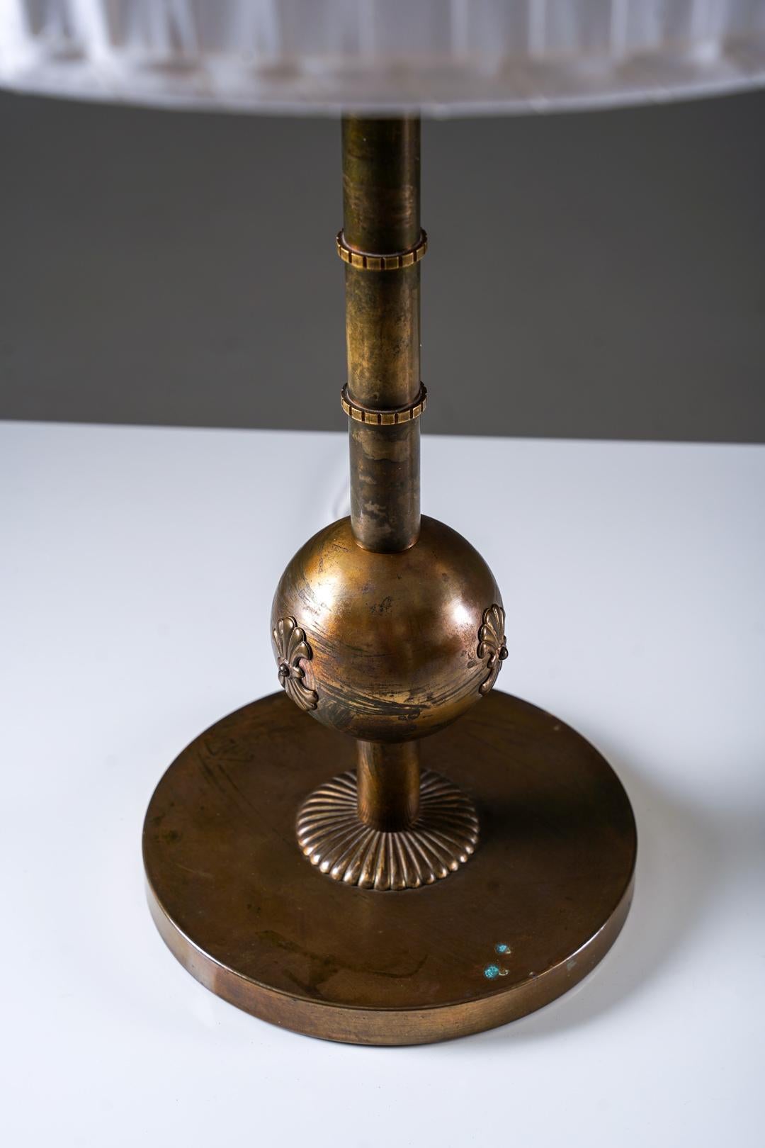 Pareja de lámparas de mesa de Böhlmarks, Suecia, años 30 en venta 1