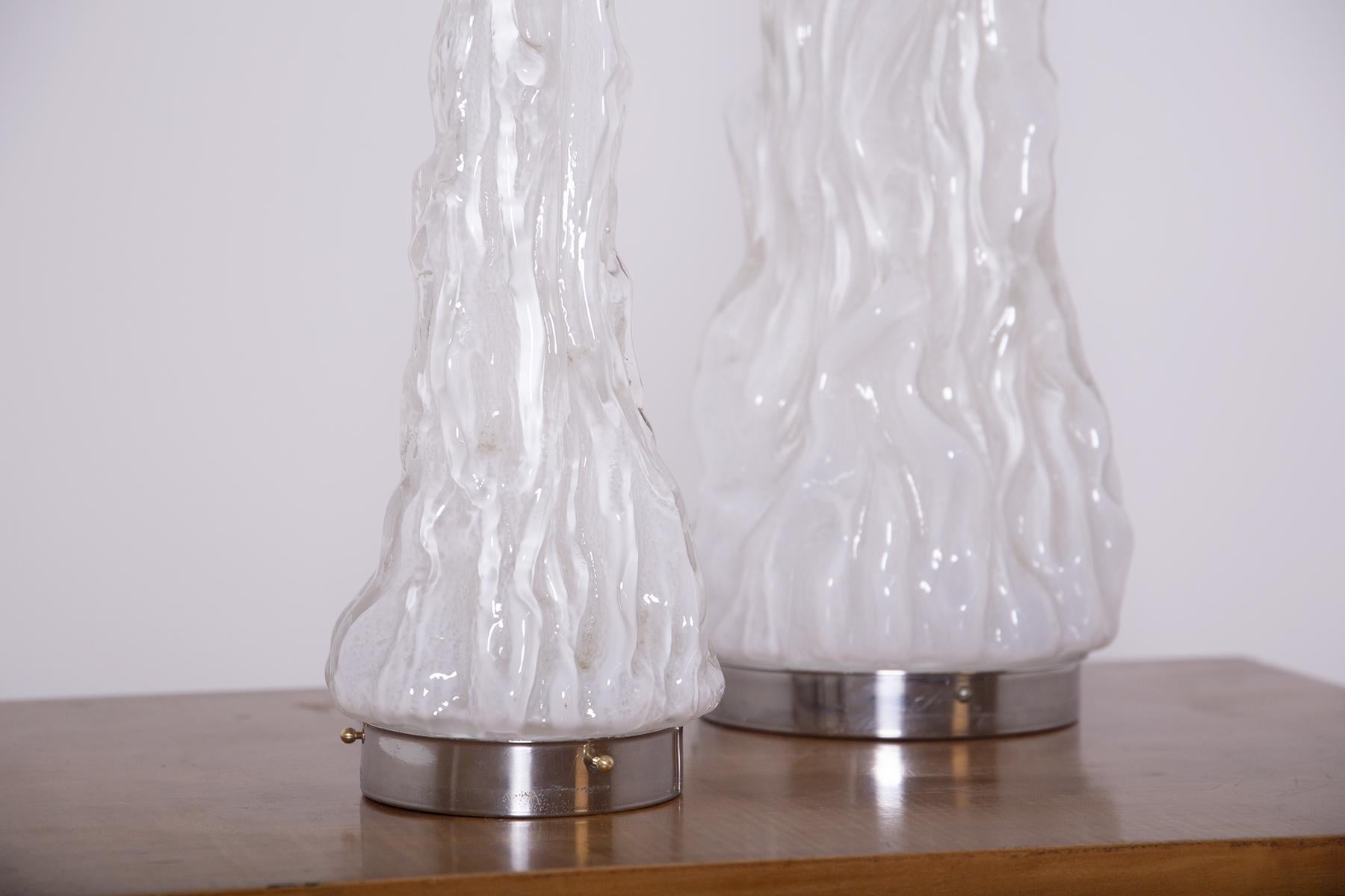 Mid-20th Century Pair of Table Lamps by Carlo Nason for Vistosi in White Murano Glass, 1960