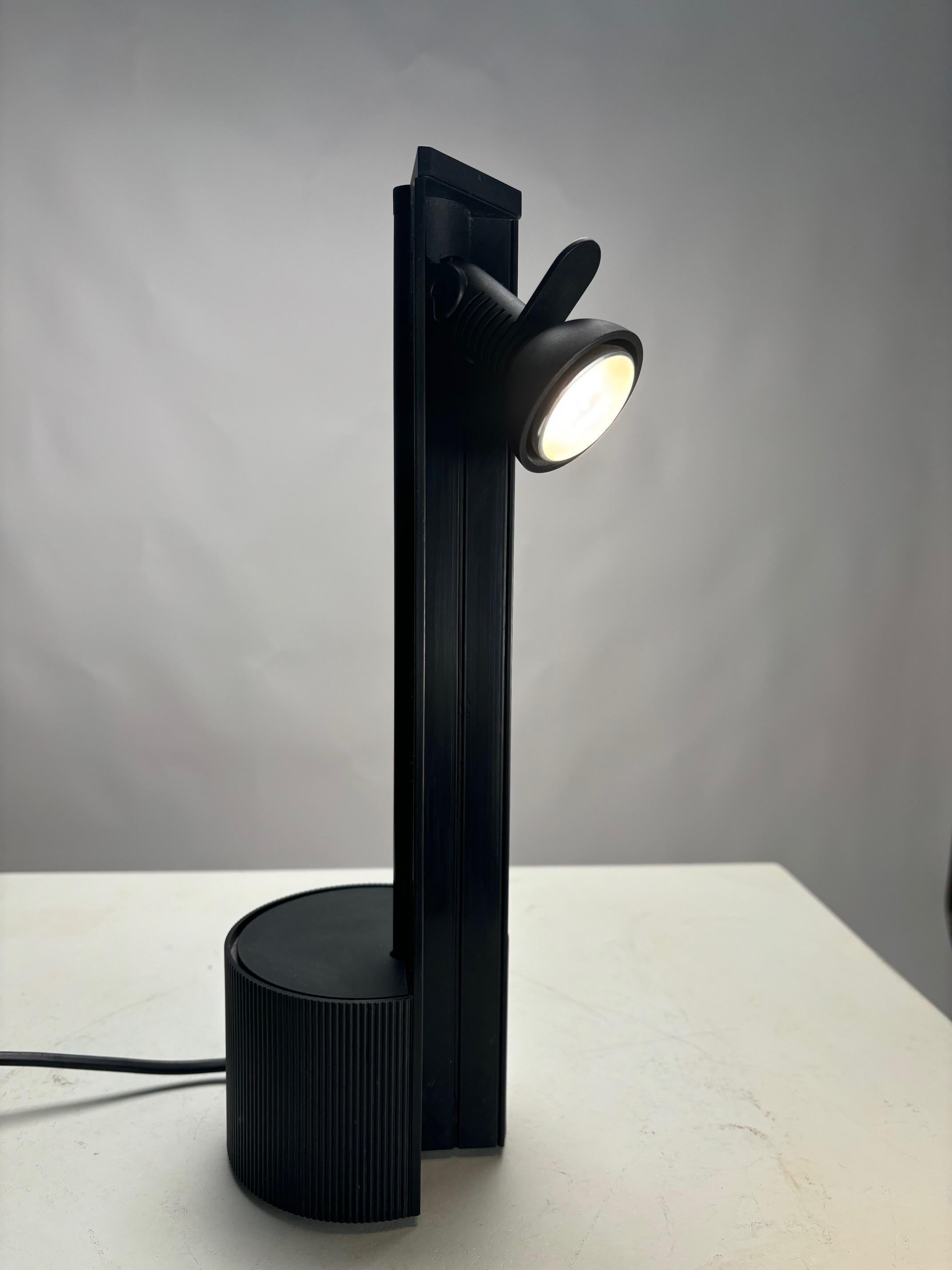 Rare paire de lampes de table de modèle 