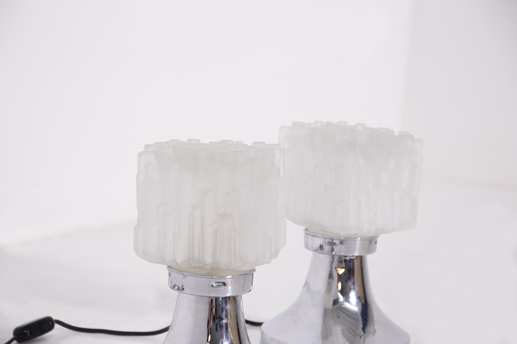 Pair of Table Lamps by Gaetano Sciolari in Satin Glass and Chrome Metal In Good Condition For Sale In Milano, IT