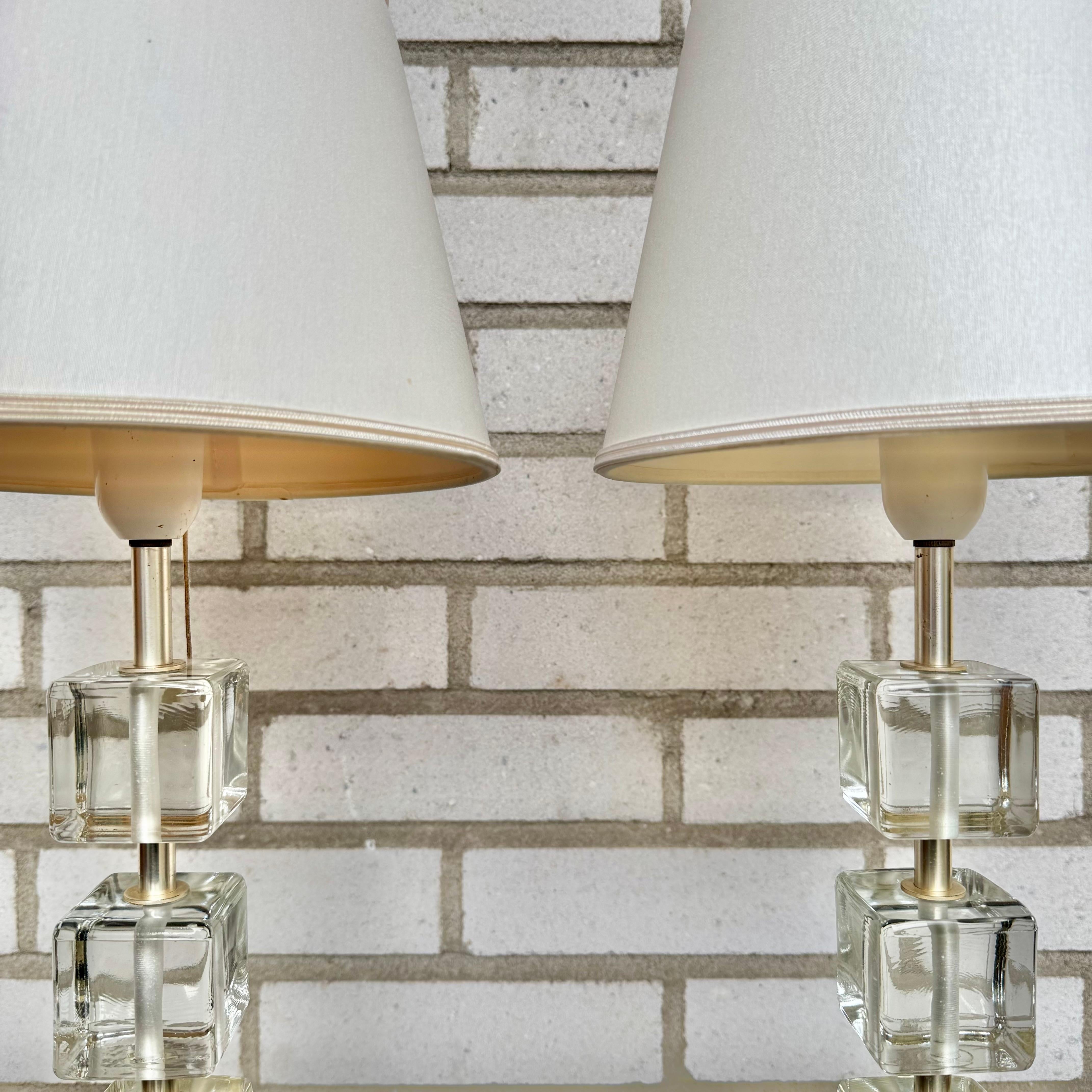 Scandinave moderne Pair of table lamps by Malmö Metallvarufabrik en vente