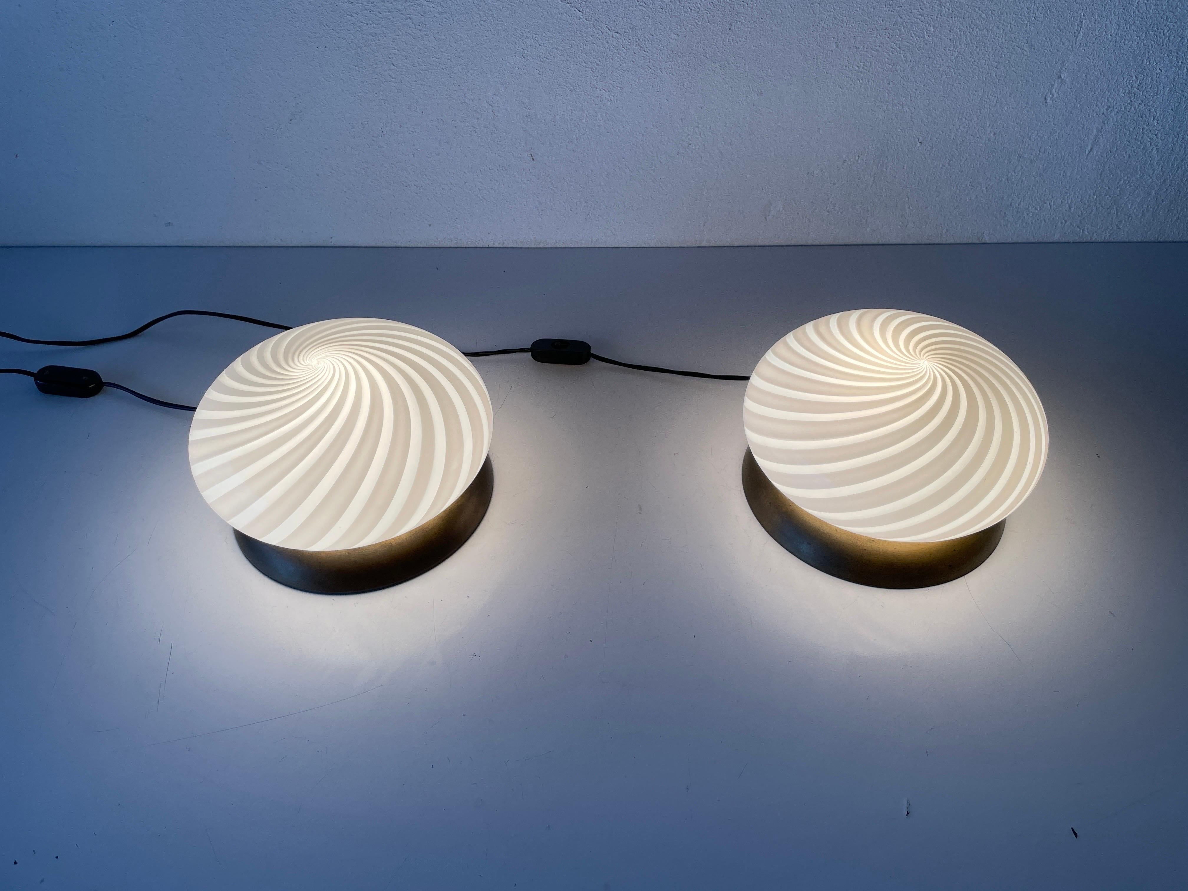 Coppia di lampade da tavolo di Milano-Industria Lampadari Lamter, anni '50, Italia in vendita 1