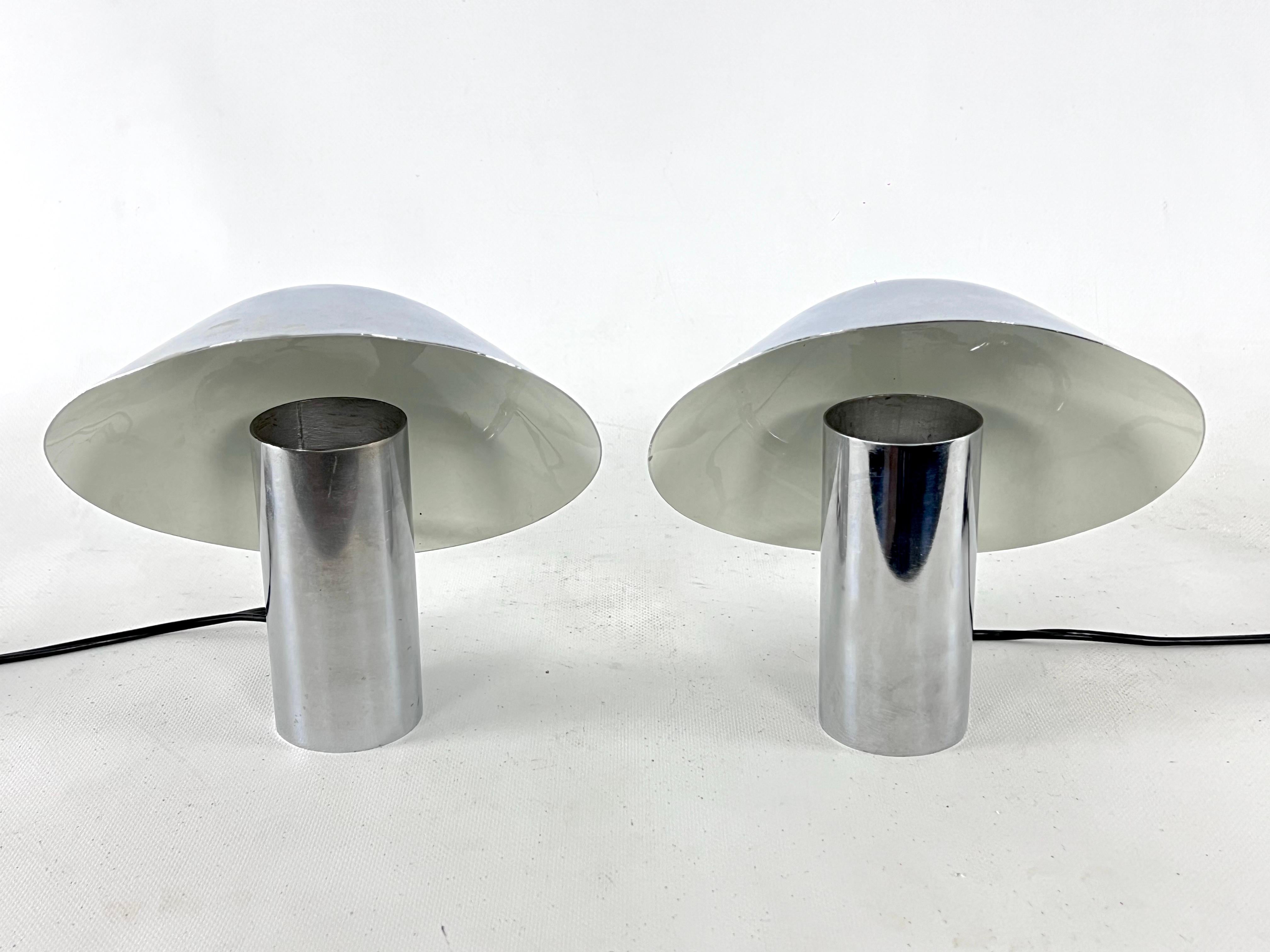 Good vintage condition with normal trace of age and use for this rare set of two table lamps designed by Sergio Mazza and Giuliana Gramigna for Quattrifolio. Produced in Italy during the 70s. Full working with EU standard, adaptable on demand for