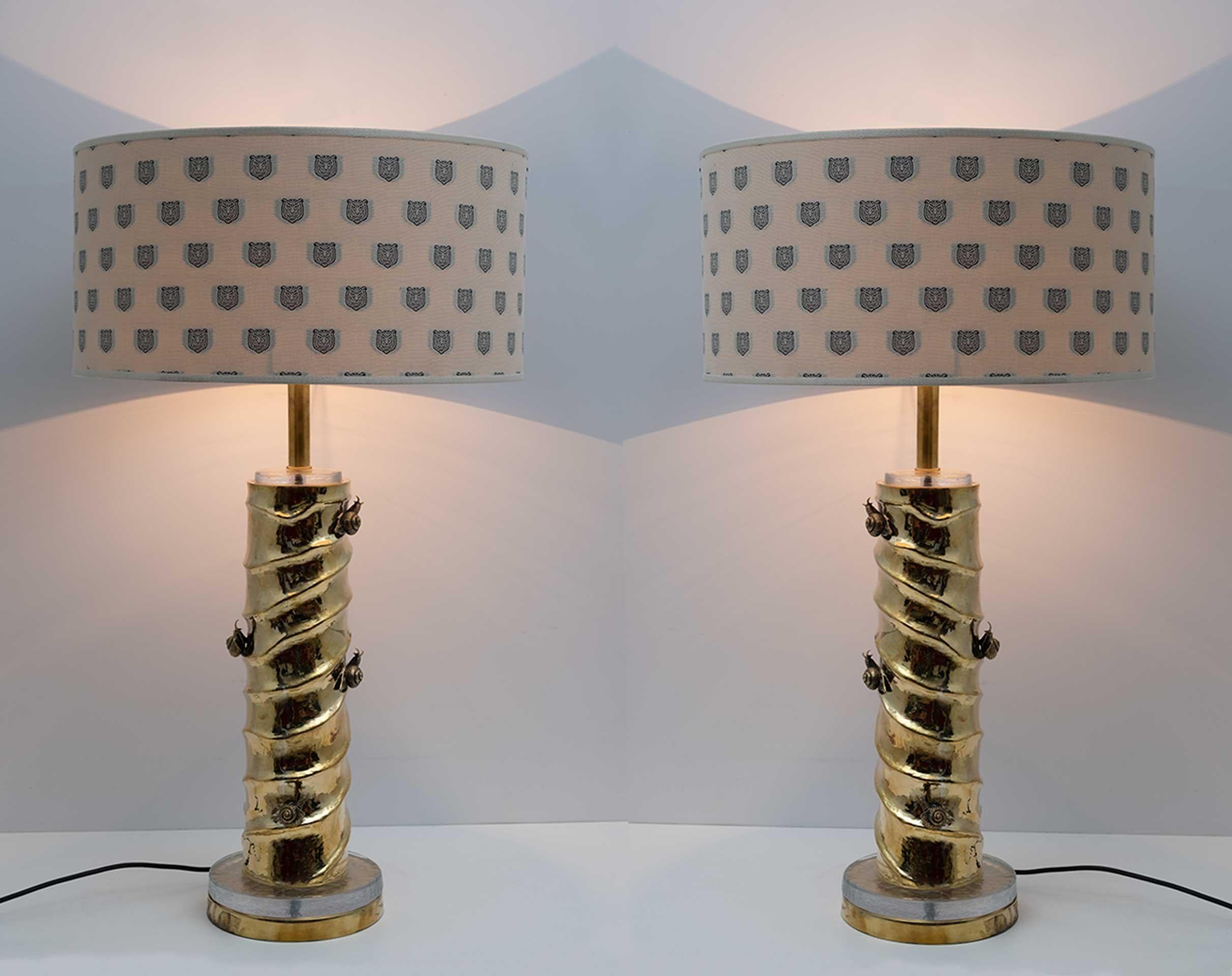 Pair of bamboo cane effect brass lamps and murano glass. Six cute bronze cast snails run around the brass base. The lampshade is in original fabric from the Gucci collection.