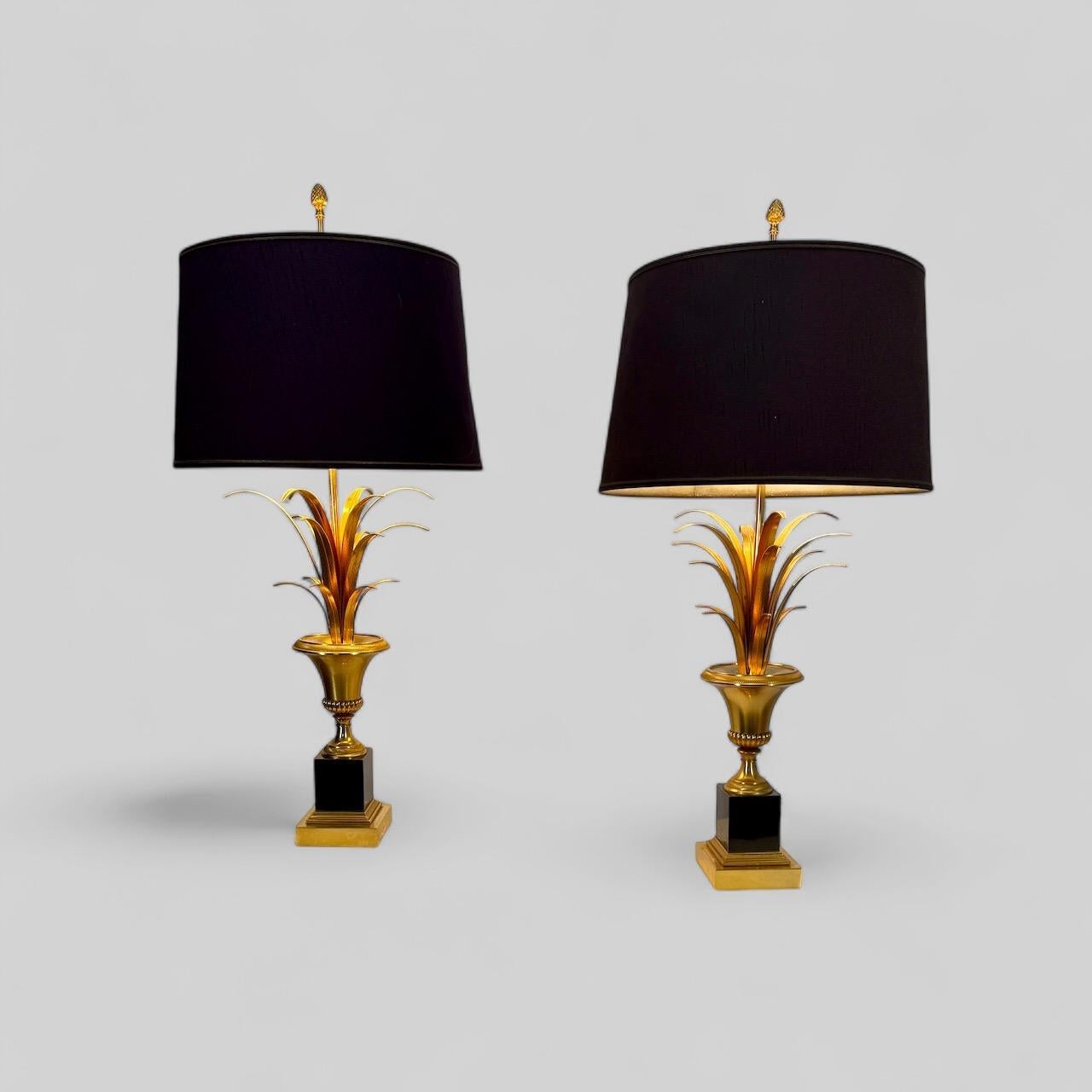 Pareja de lámparas de mesa de Maison Charles, Modelo 