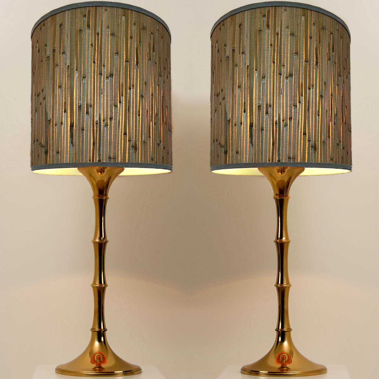 Pareja de lámparas de mesa Latón dorado y pantalla de bambú de Ingo Maurer, Alemania, 1968 Otro en venta