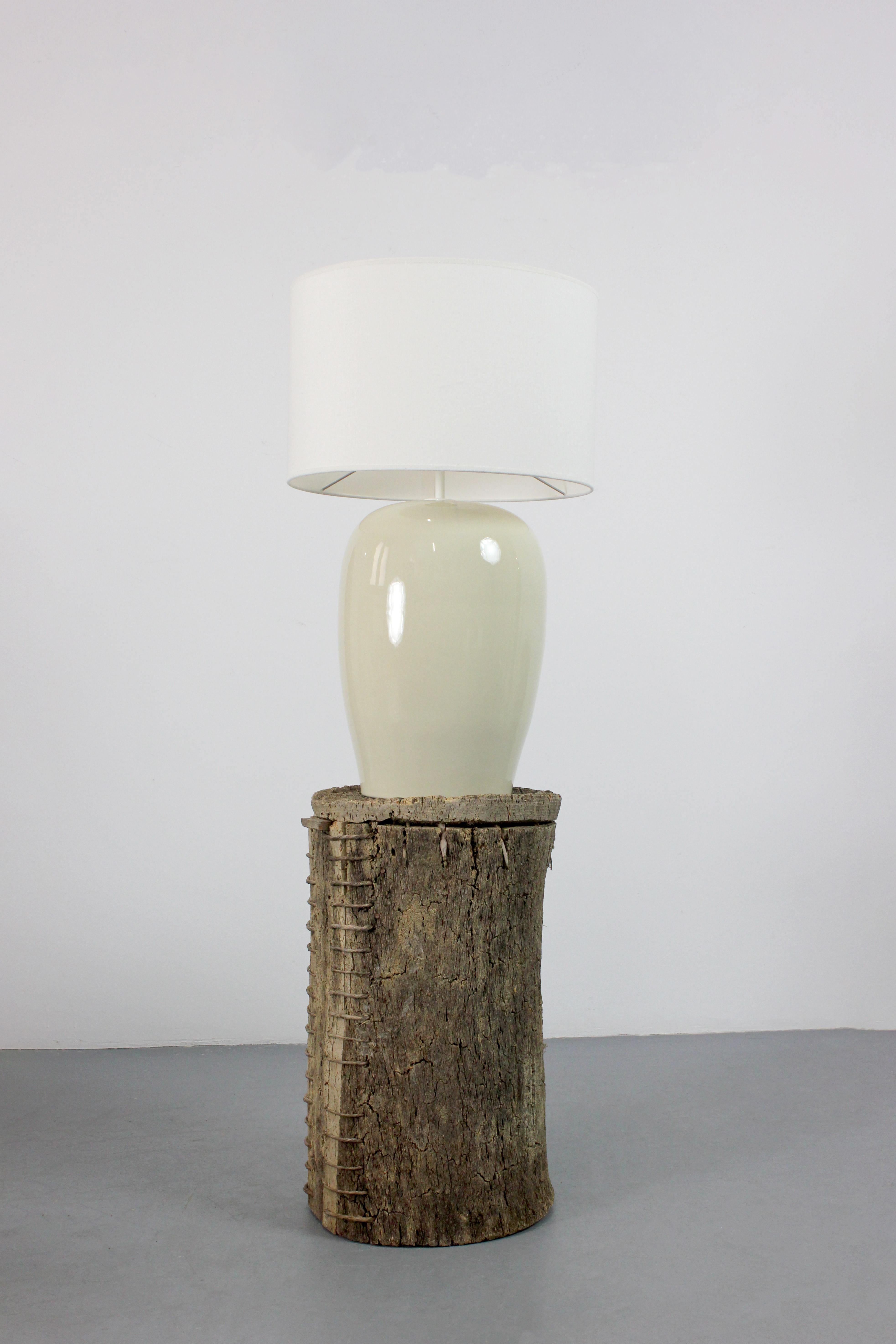 Pair of table lamps in bone-colored glazed ceramic, Spain c. 1970 (Spanisch) im Angebot