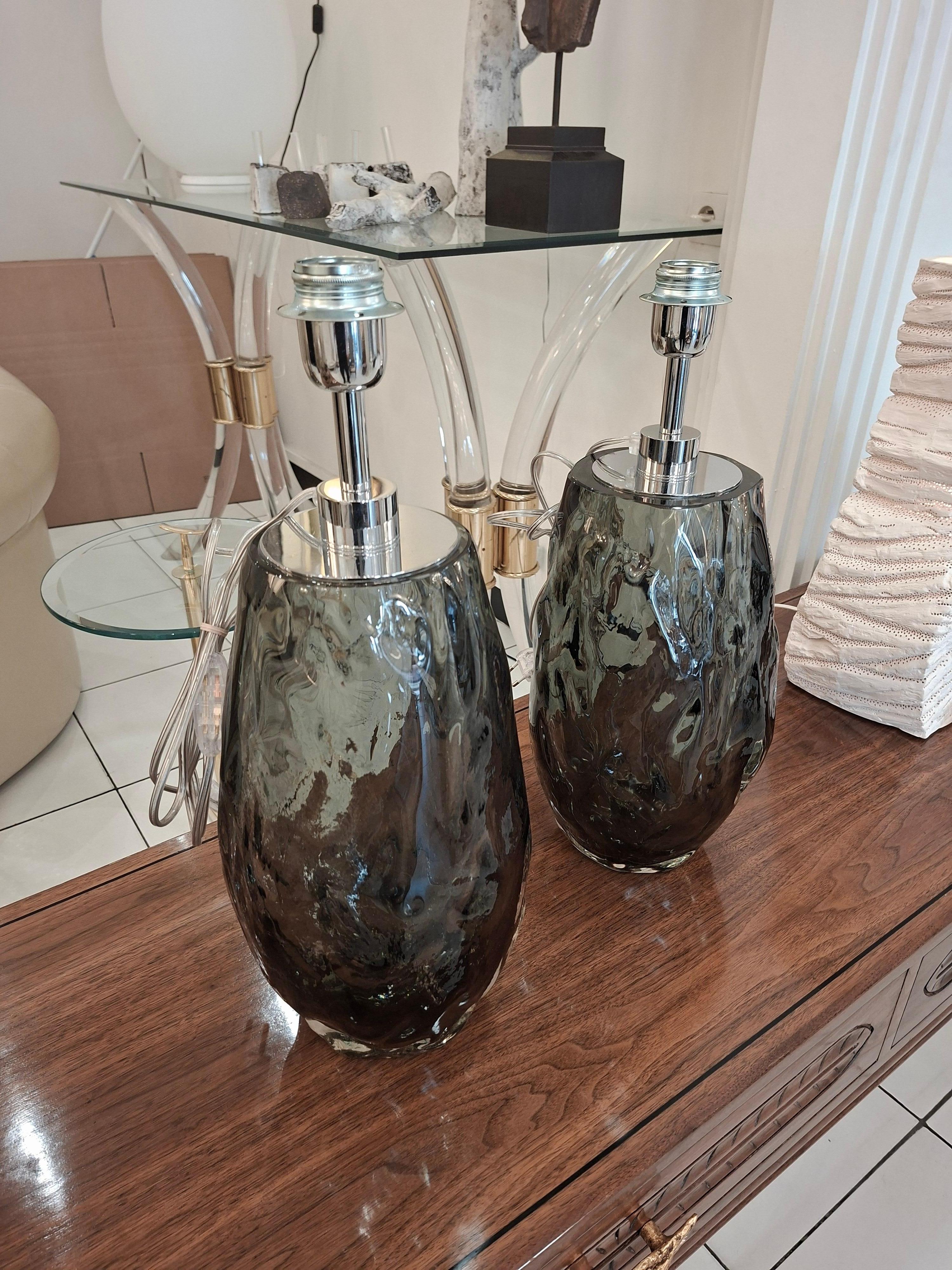 Paire de lampes de table en verre Murano gris en vente 5