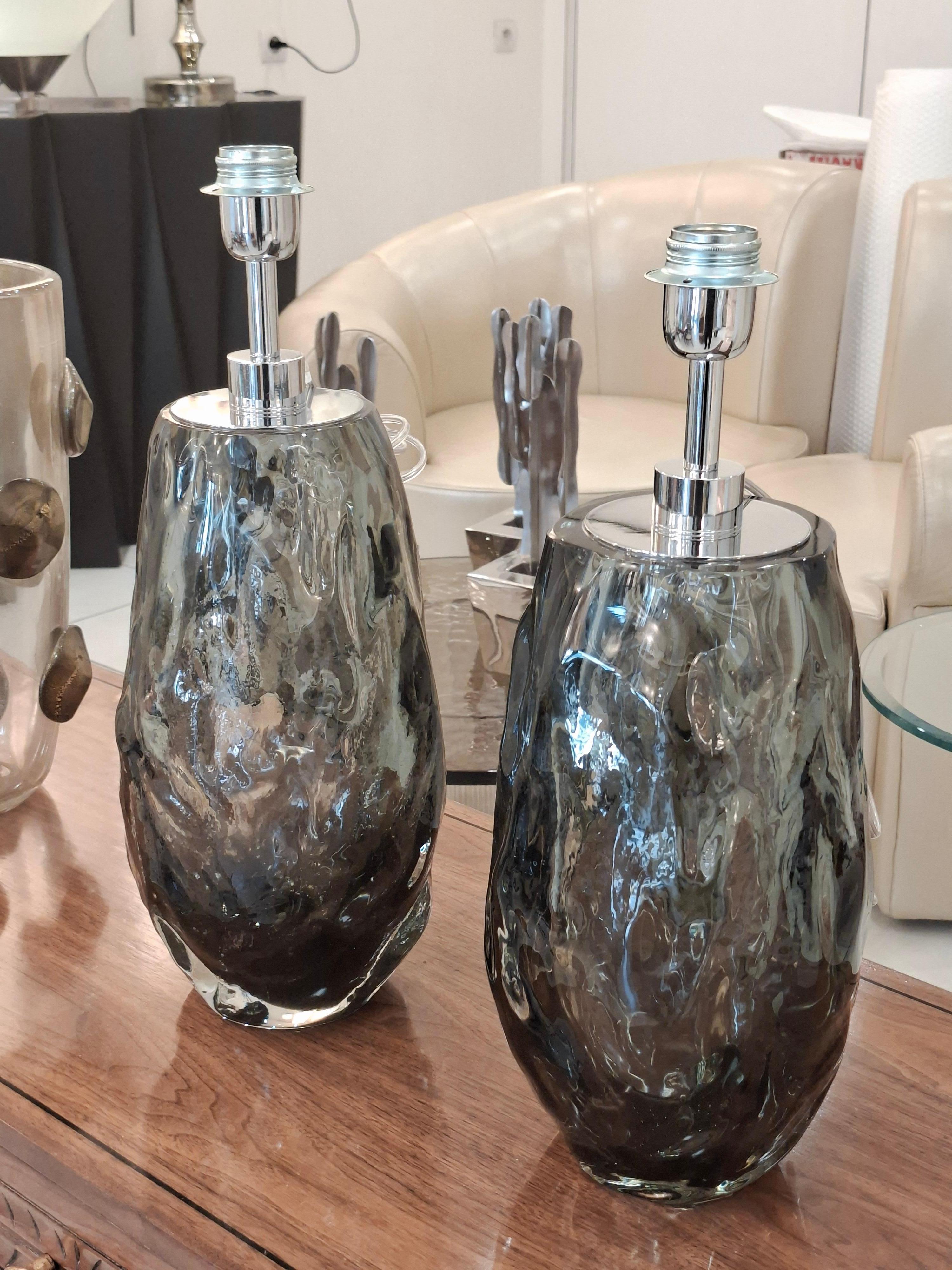 Paire de lampes de table en verre Murano gris en vente 1