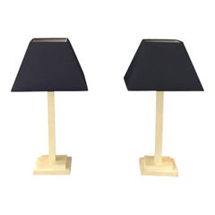 Paar Tischlampen aus Pergament, entworfen von Michel Leo