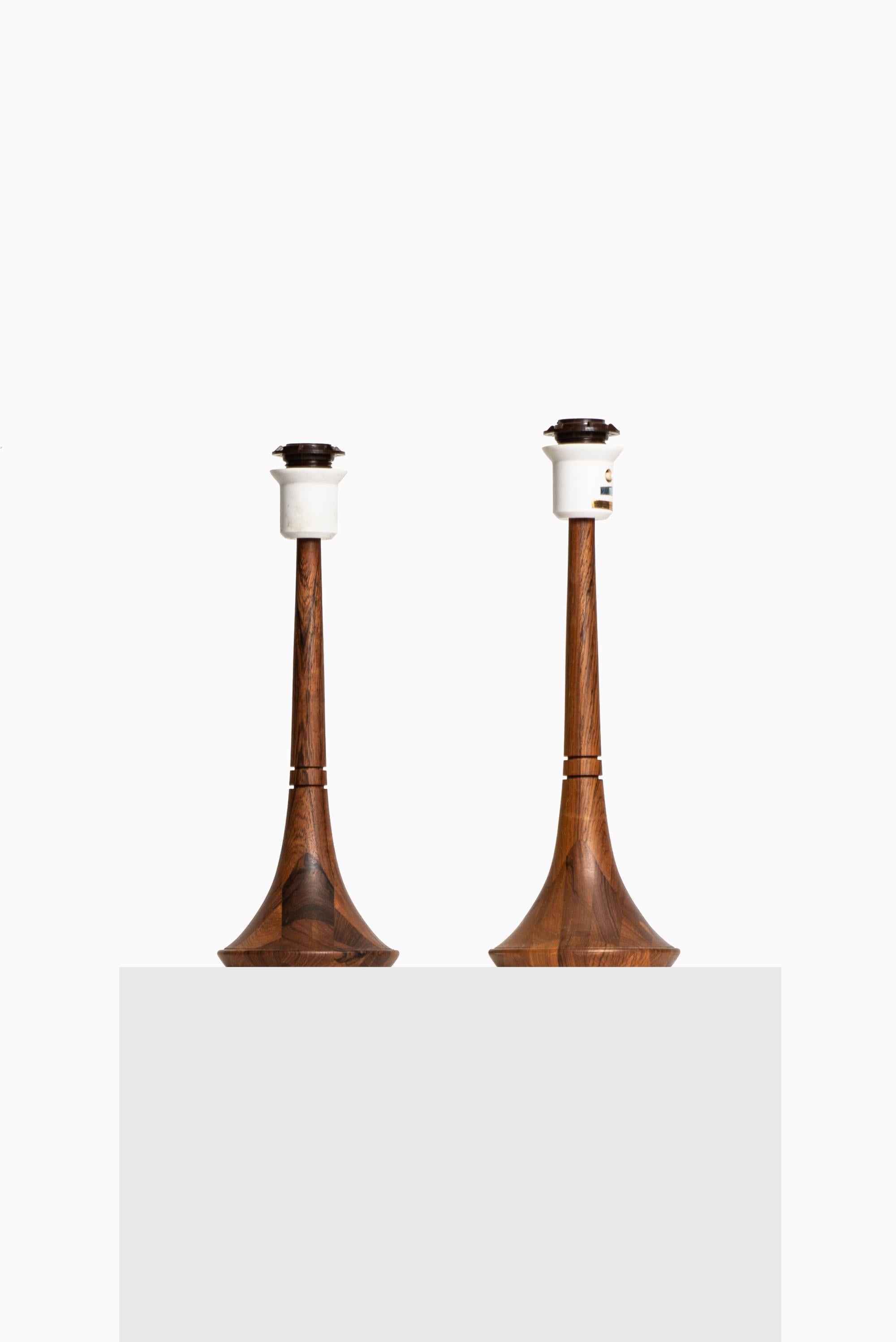 Pair of Table Lamps in Rosewood Produced by AB Stilarmatur in Sweden In Good Condition In Limhamn, Skåne län