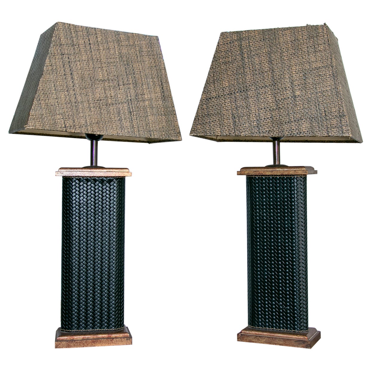 Coppia di lampade da tavolo in pelle intrecciata