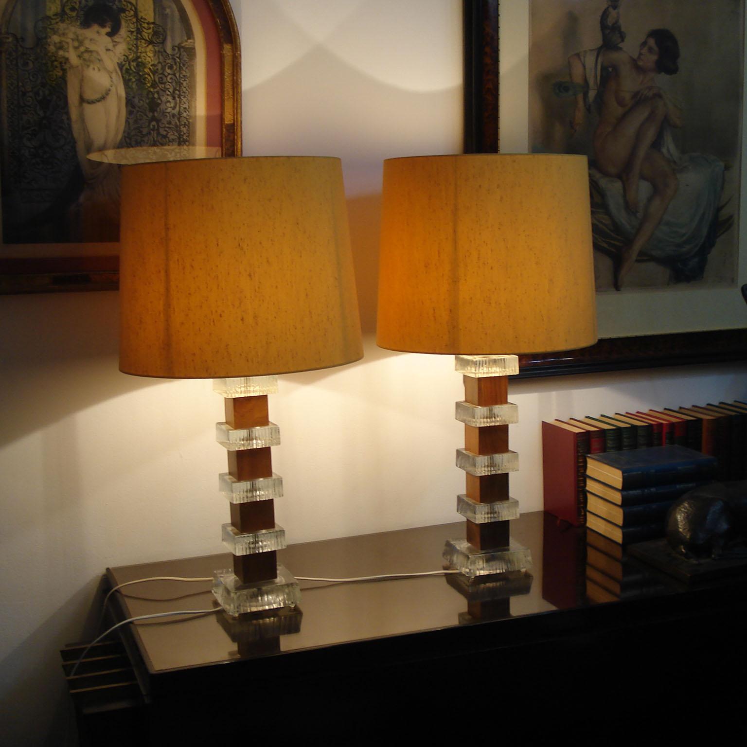 Scandinavian Modern Pair of Table Lamps in Teak and Glass from Ateljé Glas & Trä, Hovmantorp, 1960s For Sale