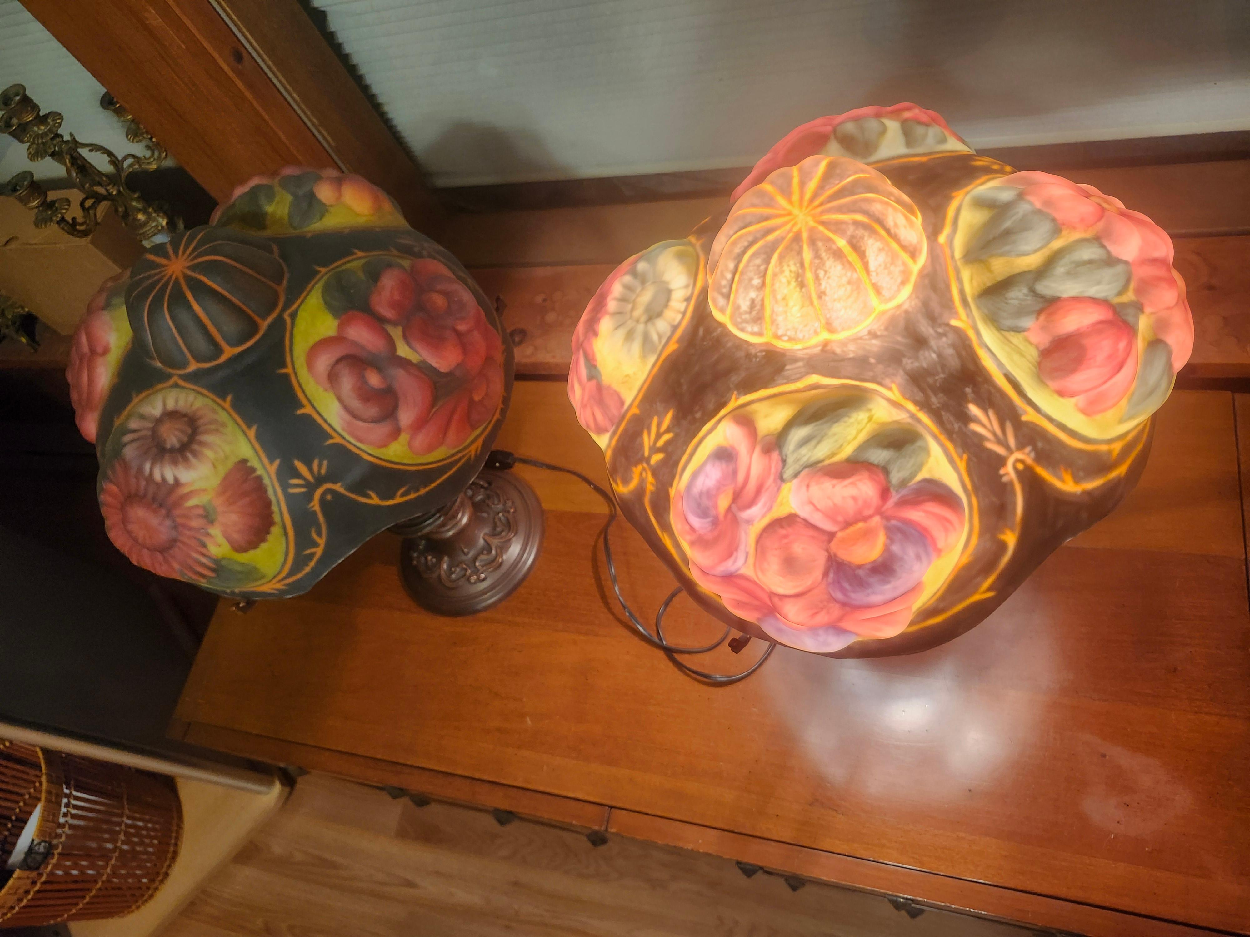 Métal Paire de lampes de table dans le style Pairpoint Puffy en vente