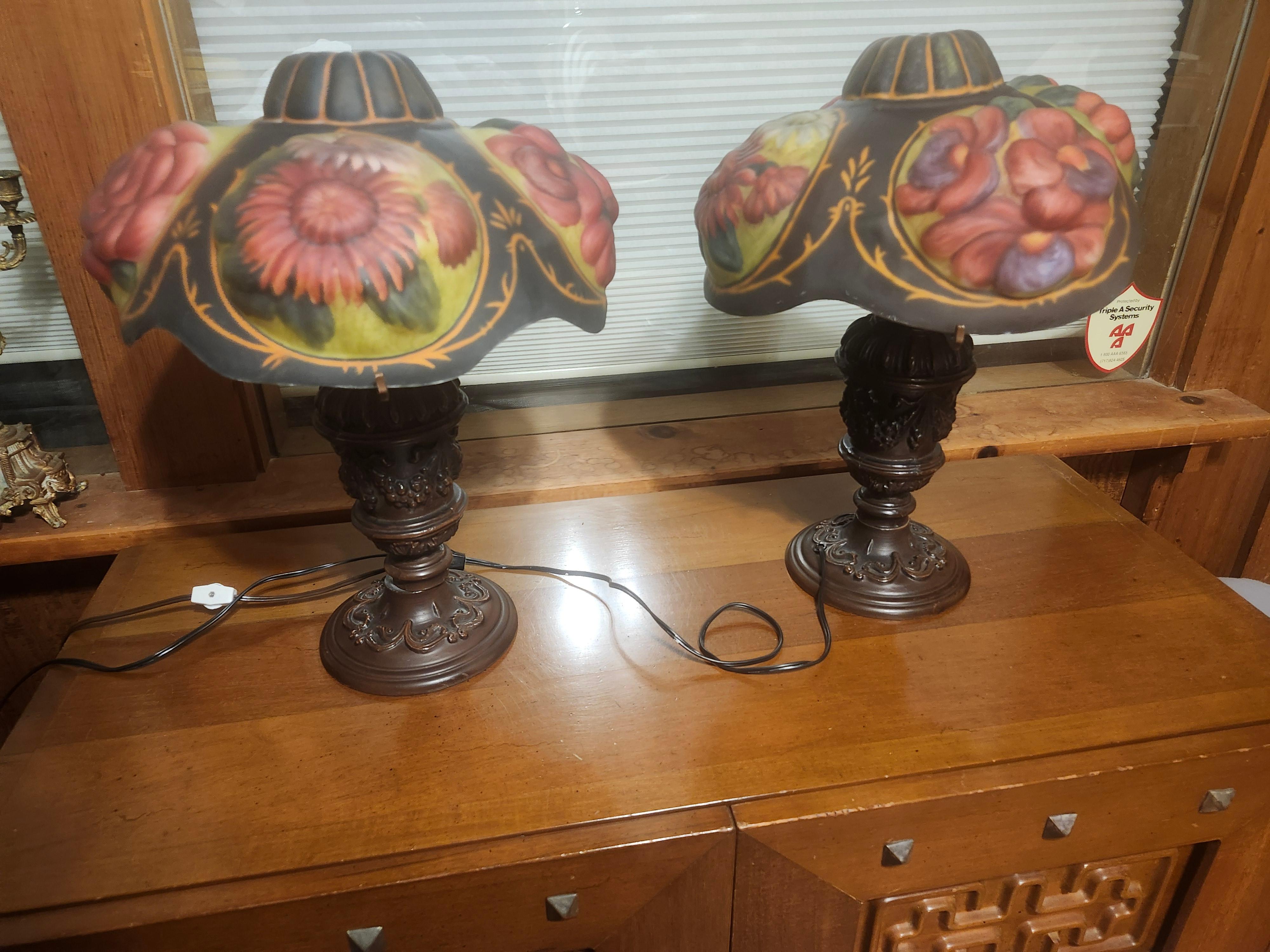 Paire de lampes de table dans le style Pairpoint Puffy en vente 1