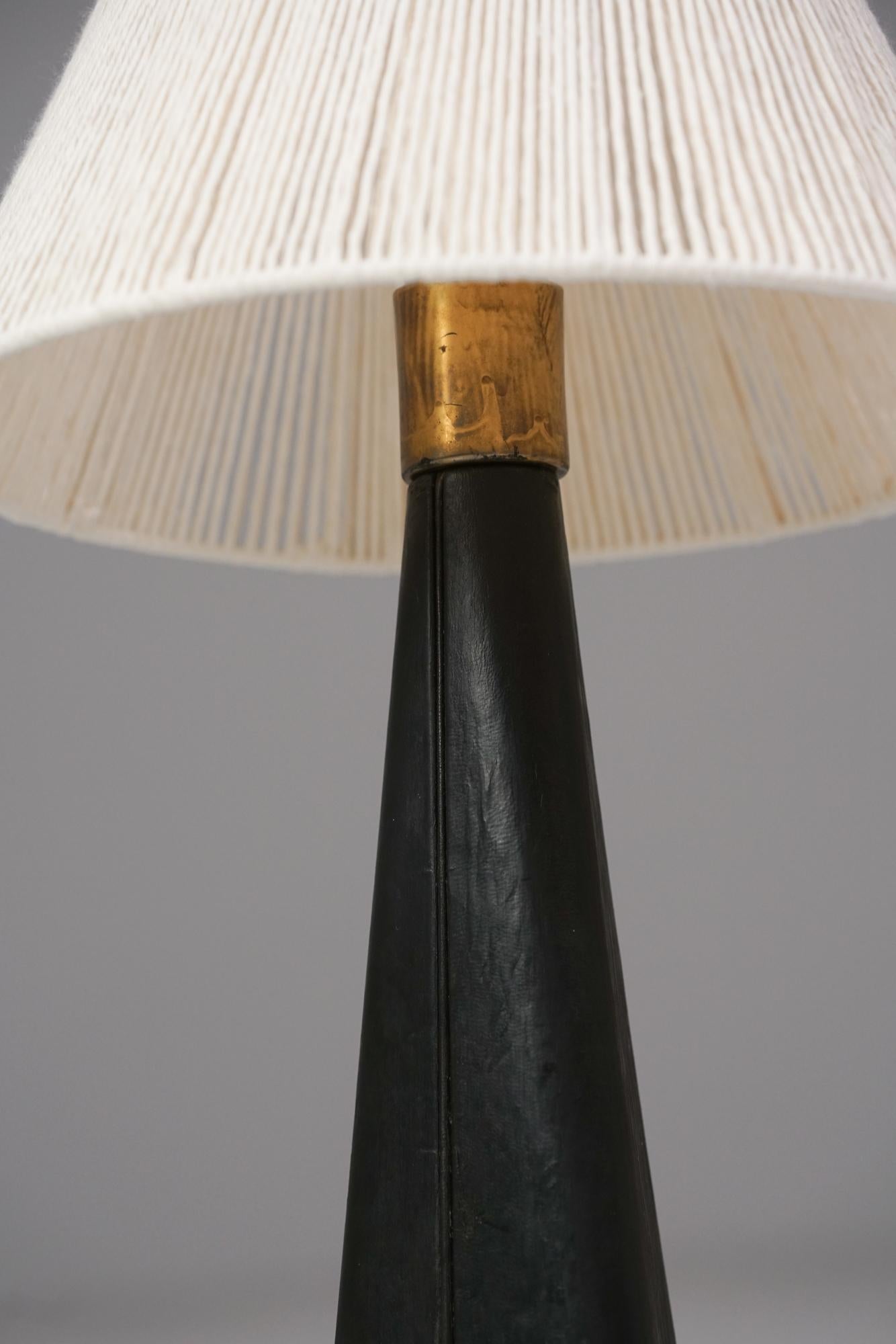 Paar Tischlampen, Lisa Johansson-Pape, Orno Oy, 1950er Jahre im Zustand „Gut“ im Angebot in Helsinki, Uusimaa