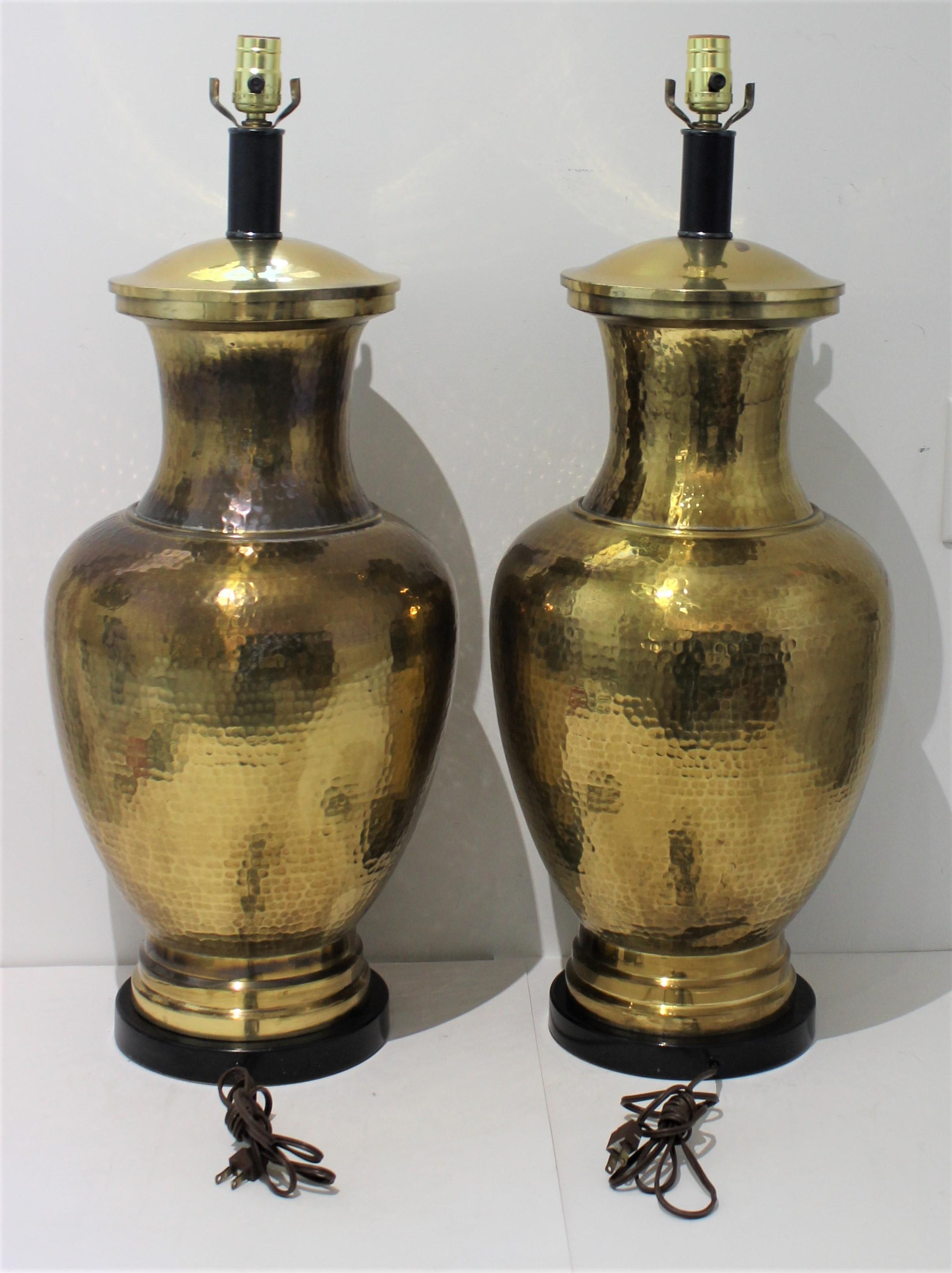 Mid-Century Modern Pair of Table Lamps Made from Artisan Hammered Brass Vases For Sale